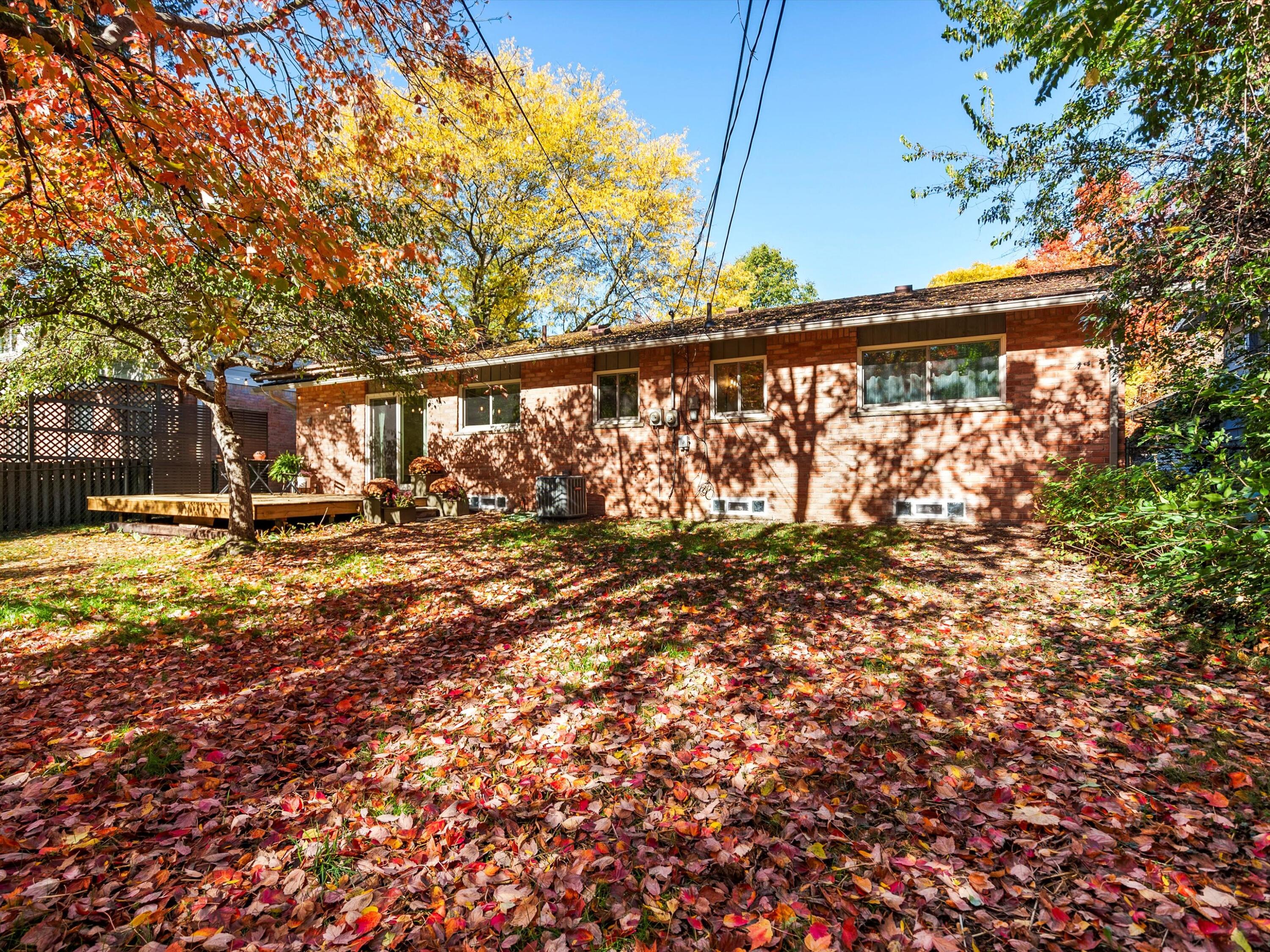 1360 Pine Valley Court, Ann Arbor