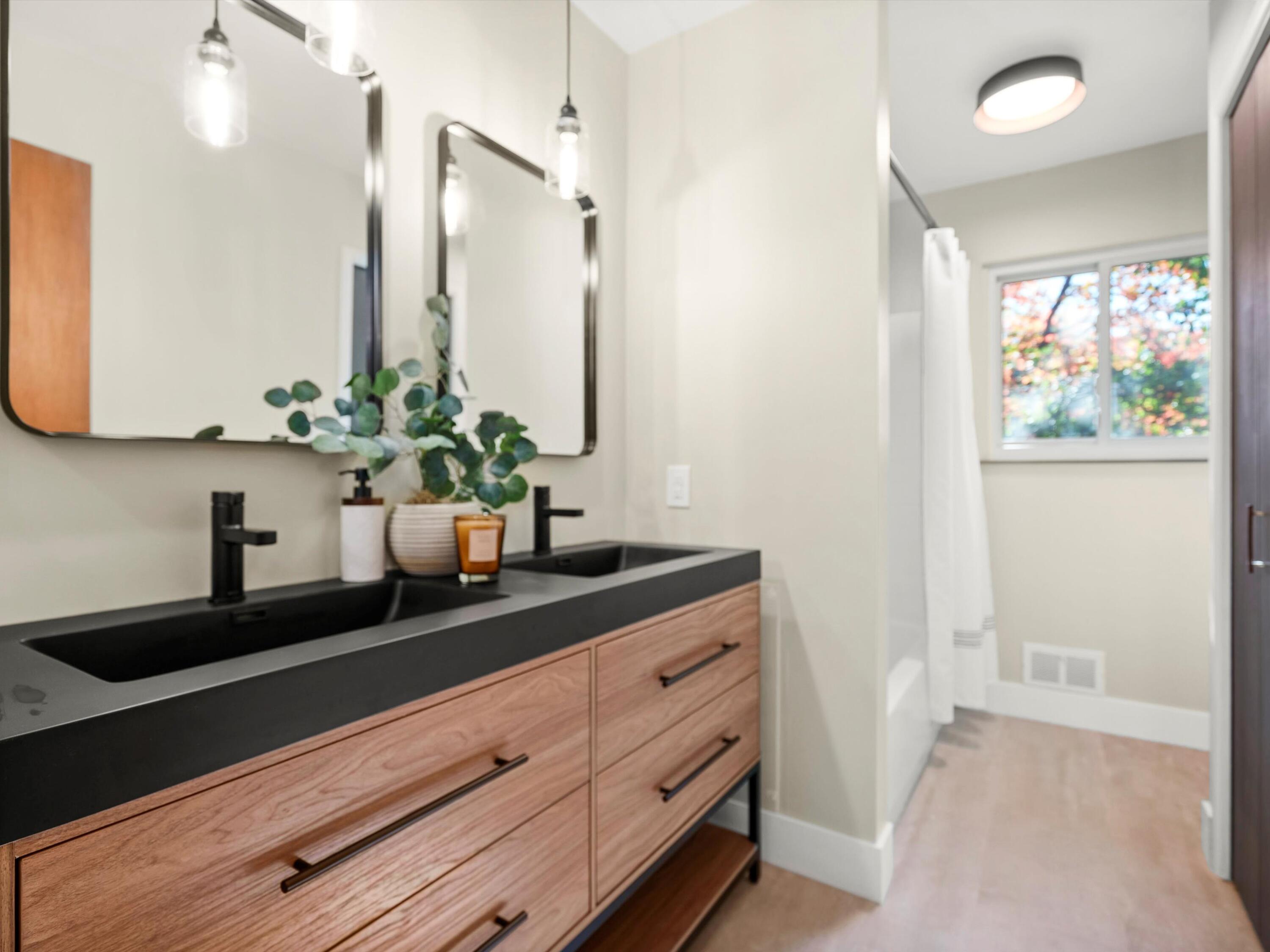 1360 Pine Valley Court, Ann Arbor