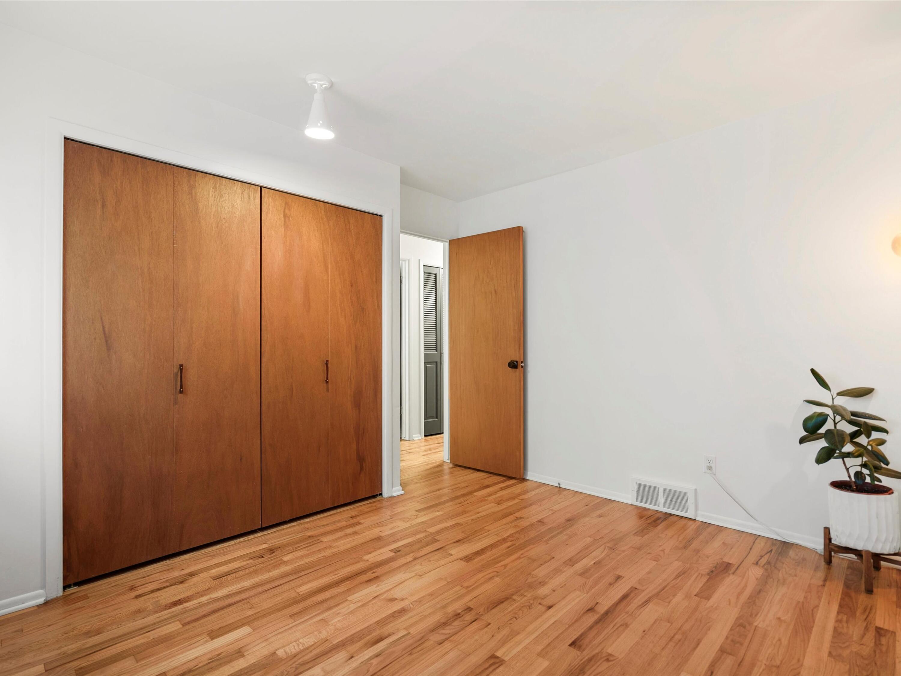 1360 Pine Valley Court, Ann Arbor