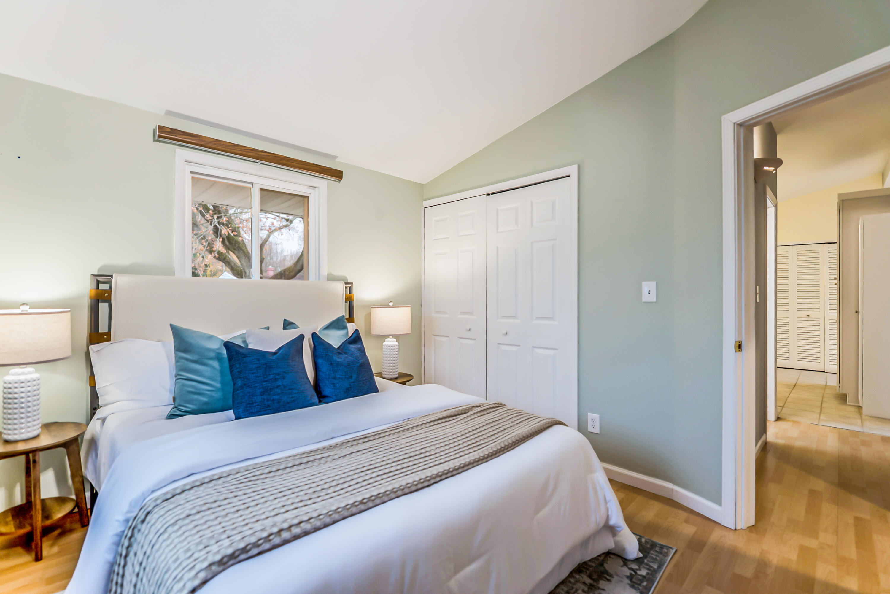 2831 Canterbury Road