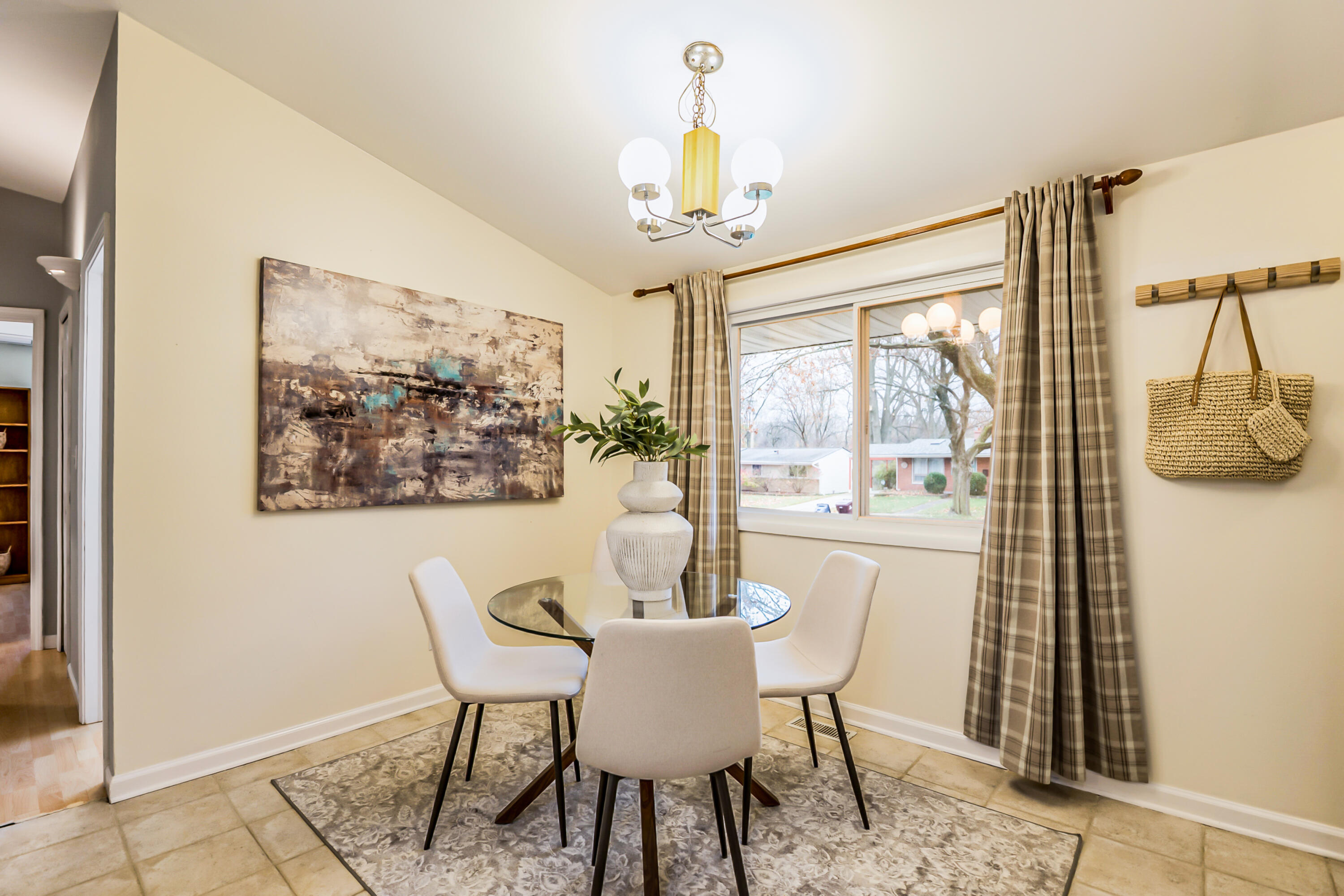 2831 Canterbury Road