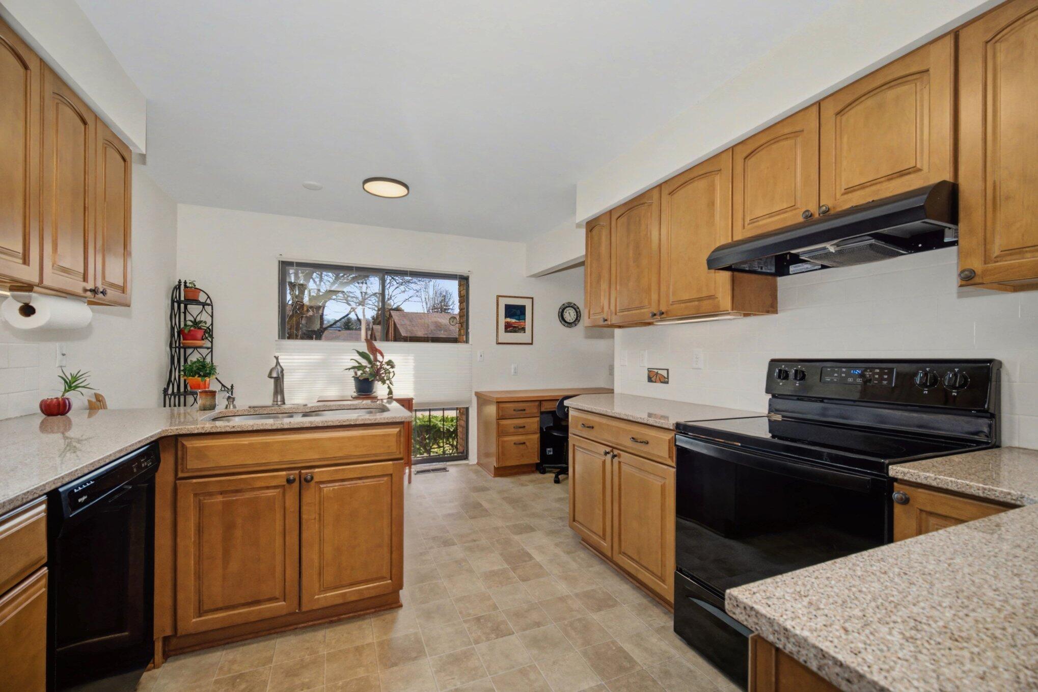 863 Greenhills Drive