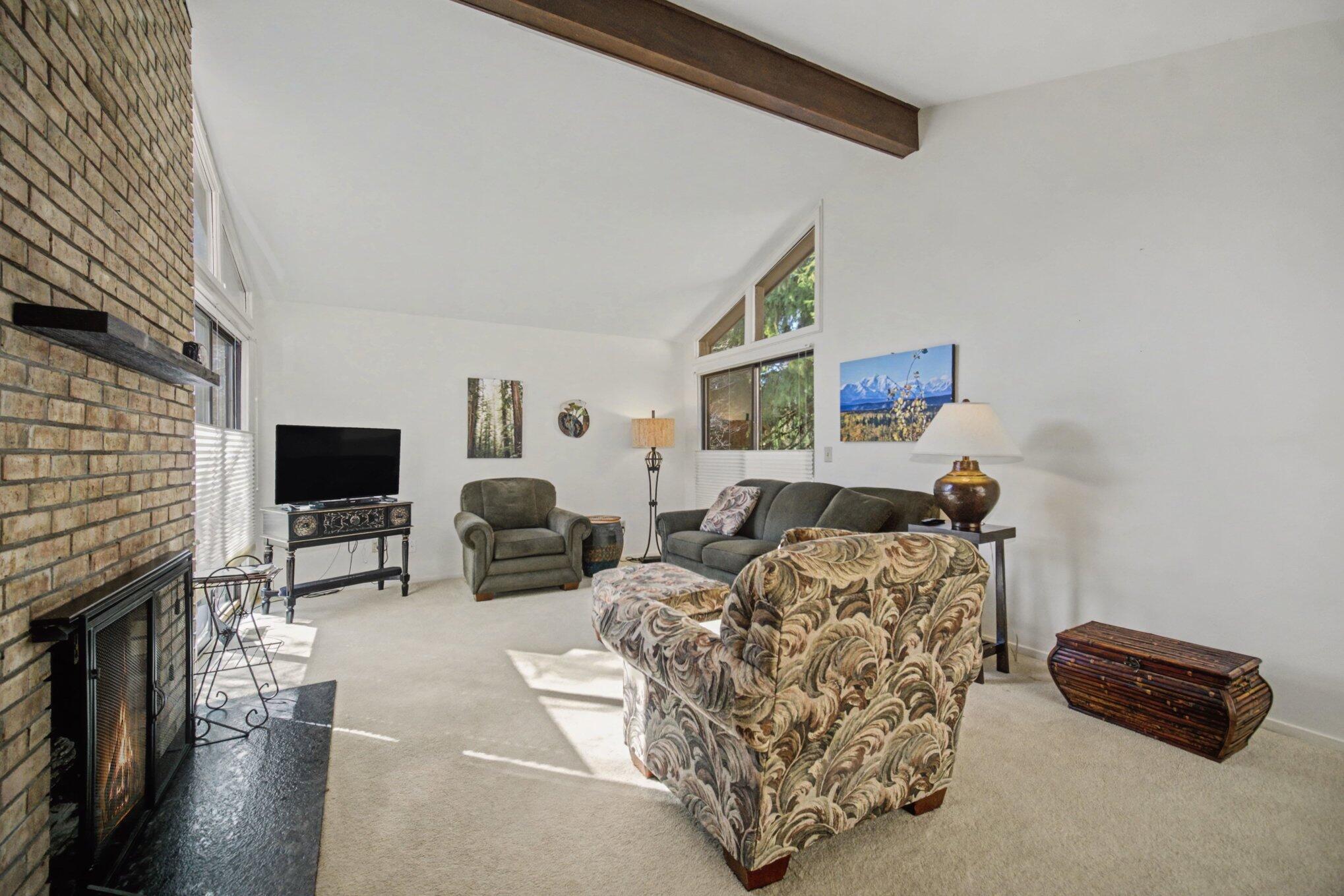 863 Greenhills Drive