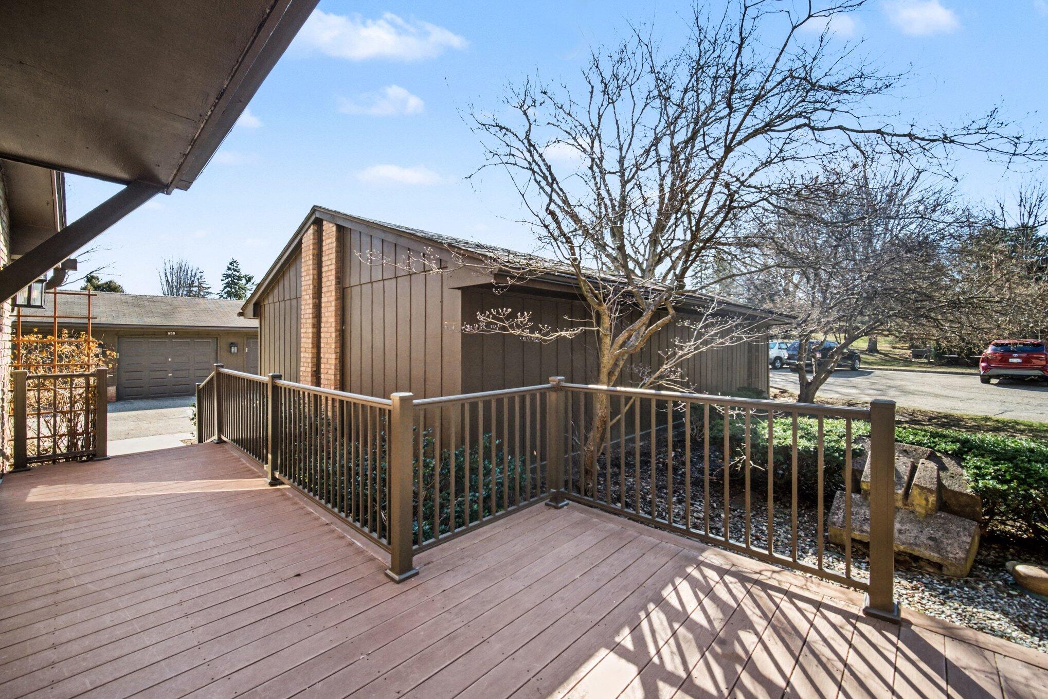 863 Greenhills Drive