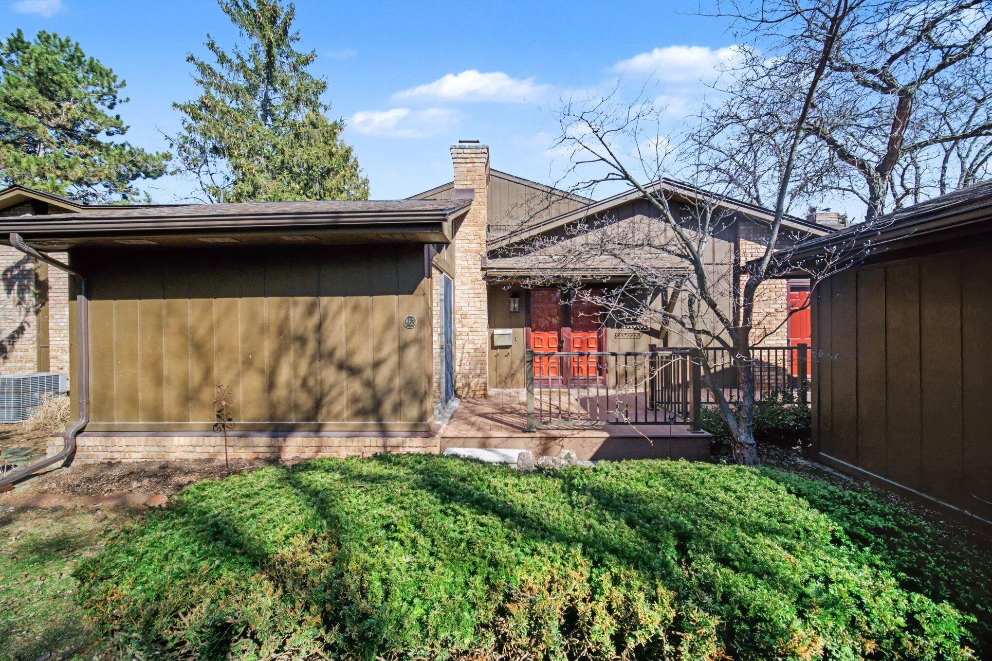 863 Greenhills Drive