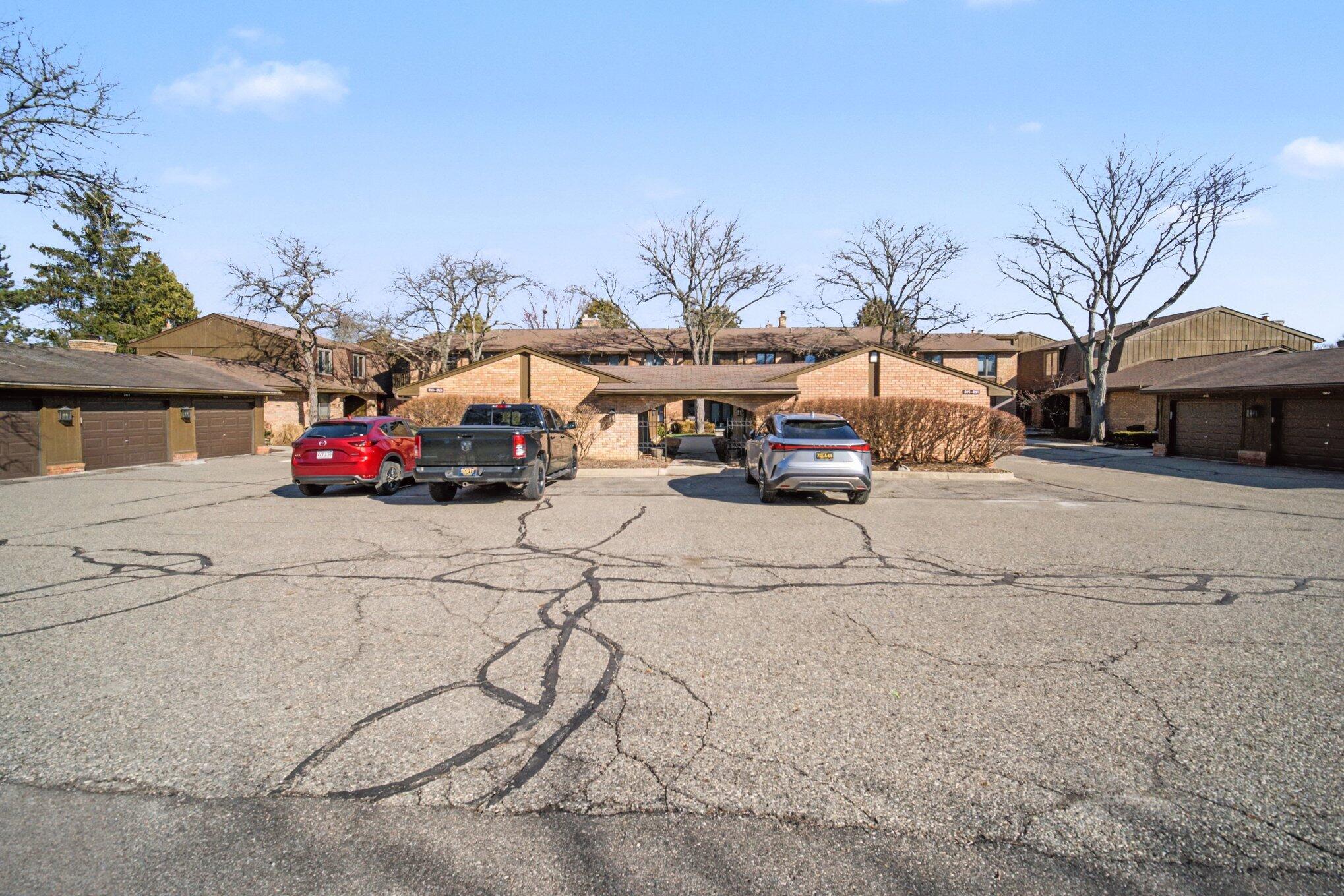 863 Greenhills Drive