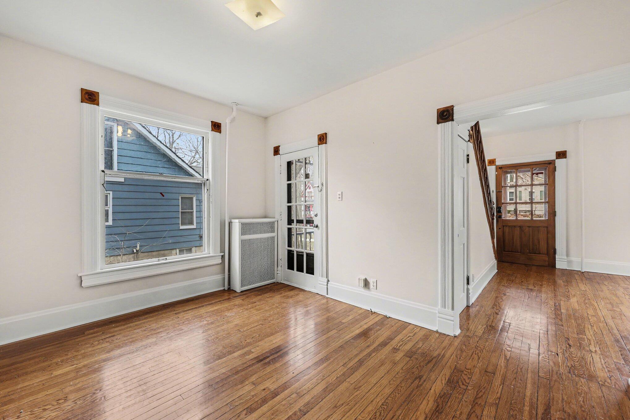 818 Gott Street