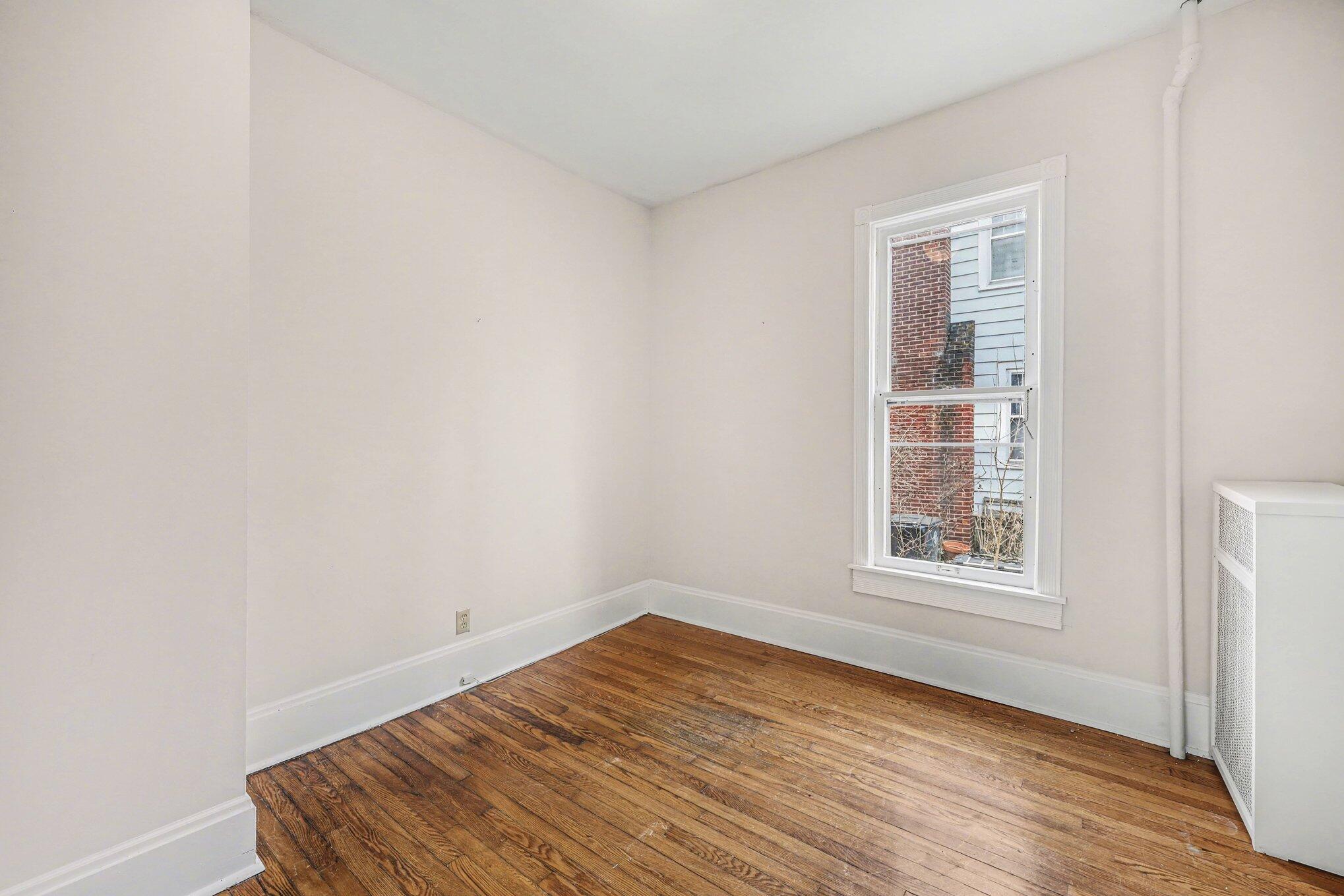 818 Gott Street