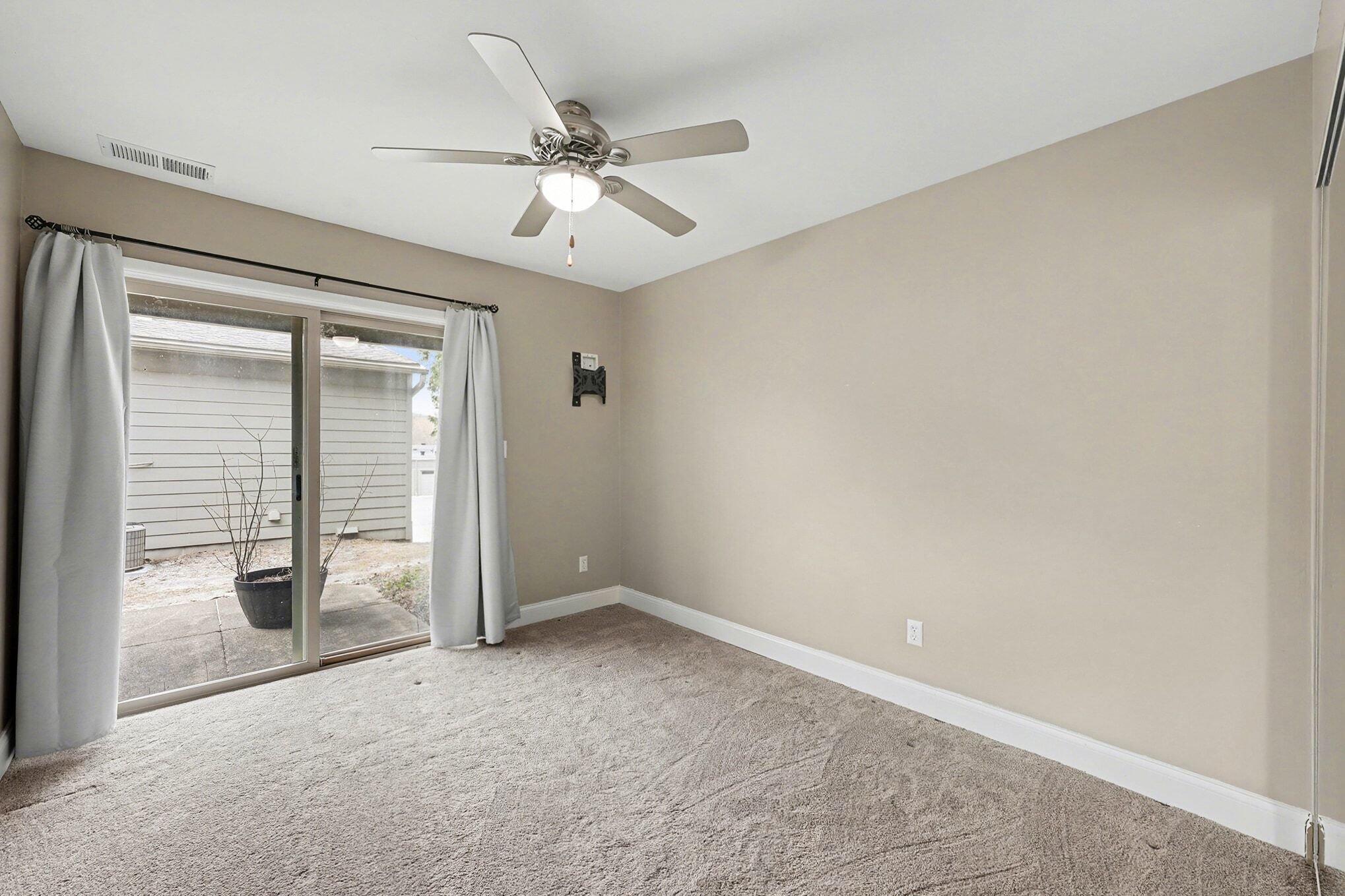 723 Skynob Drive