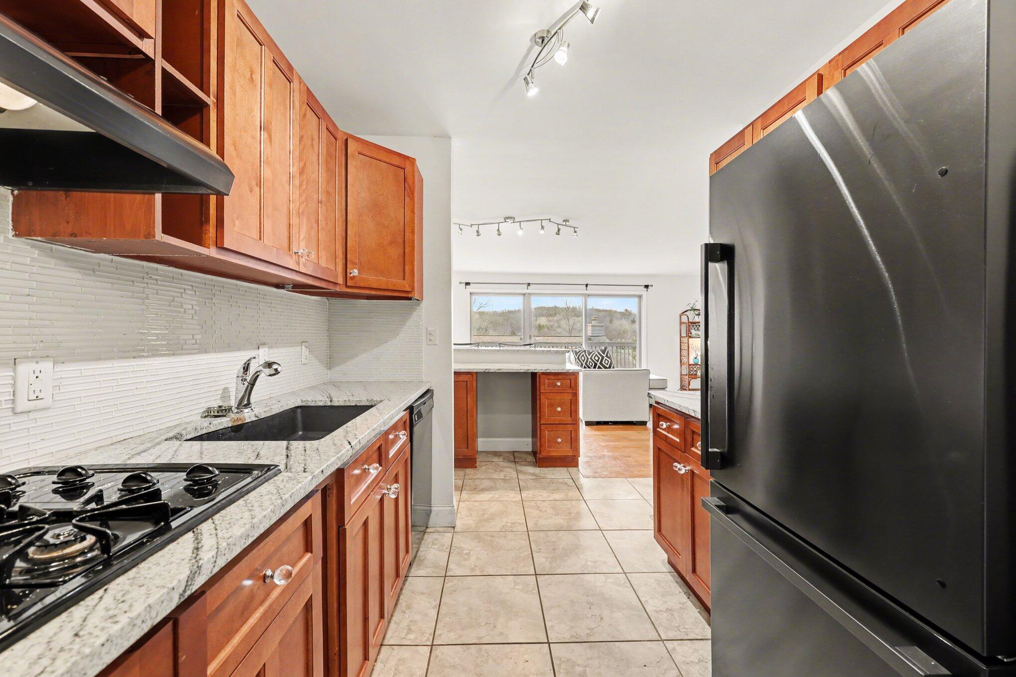 723 Skynob Drive