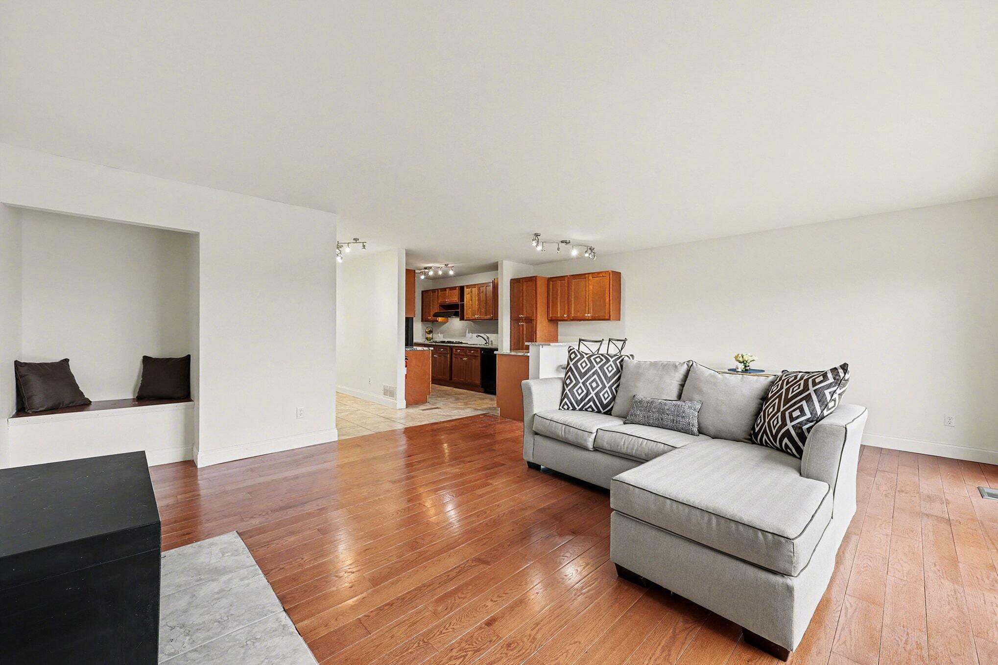 723 Skynob Drive