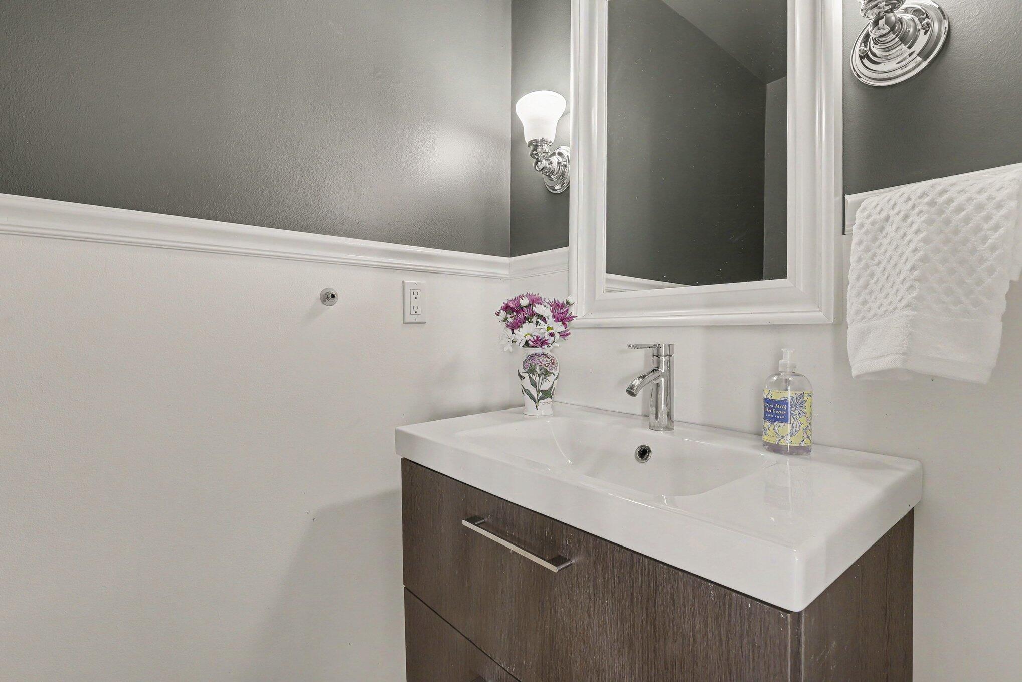 5589 Tanglewood Drive