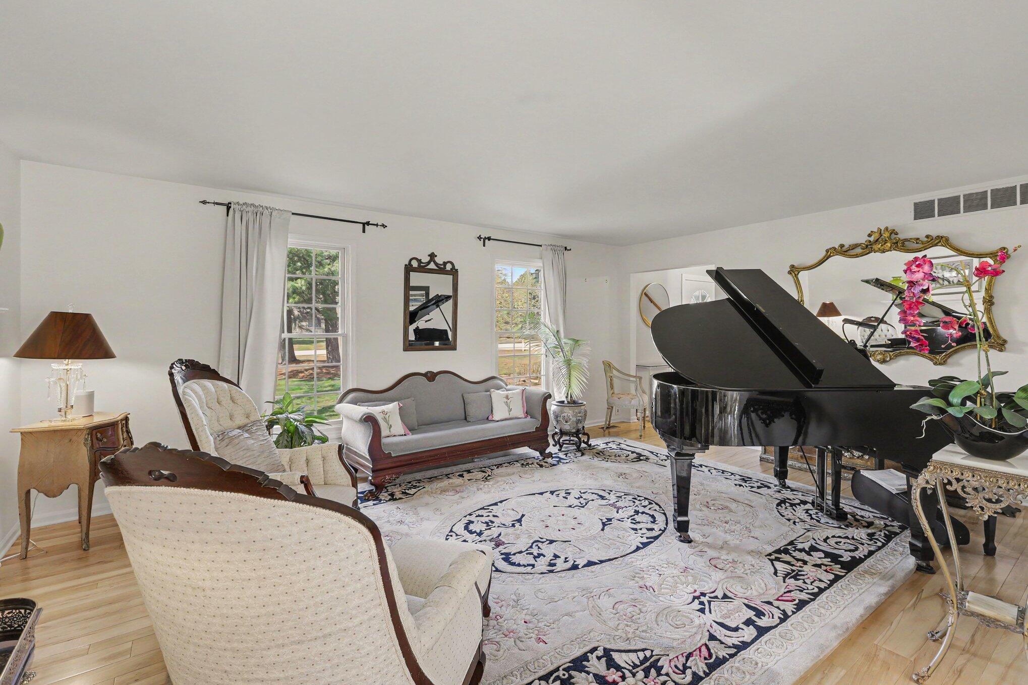 5589 Tanglewood Drive