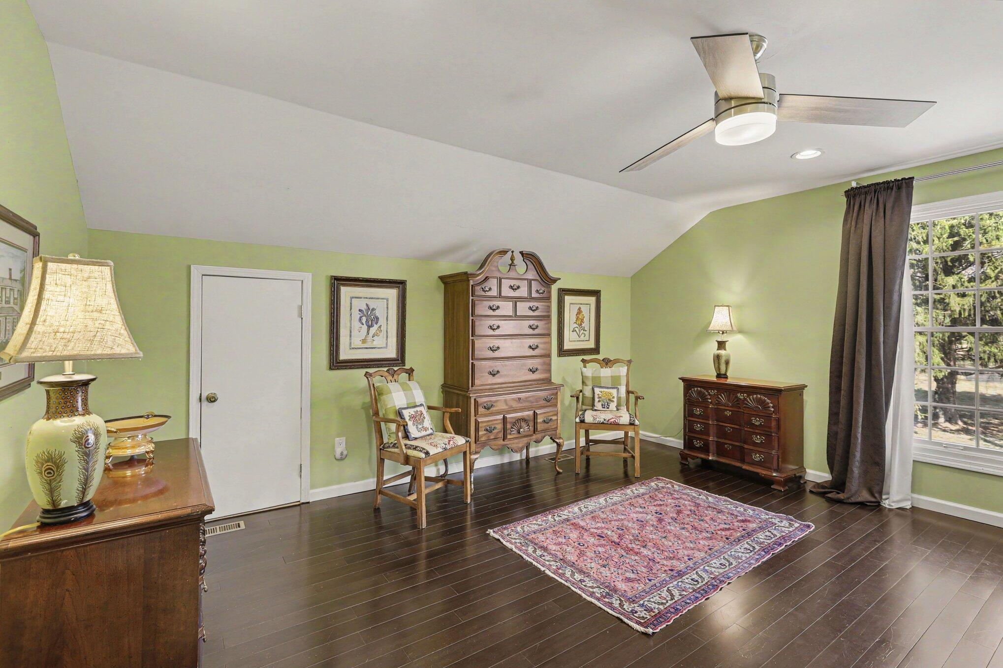 5589 Tanglewood Drive