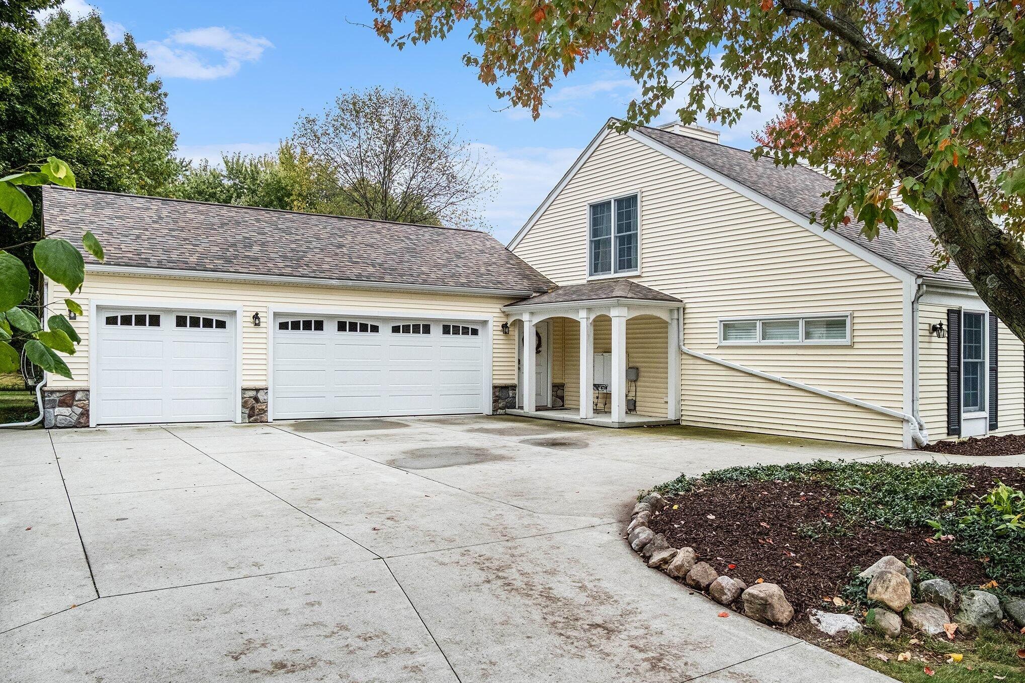 5589 Tanglewood Drive