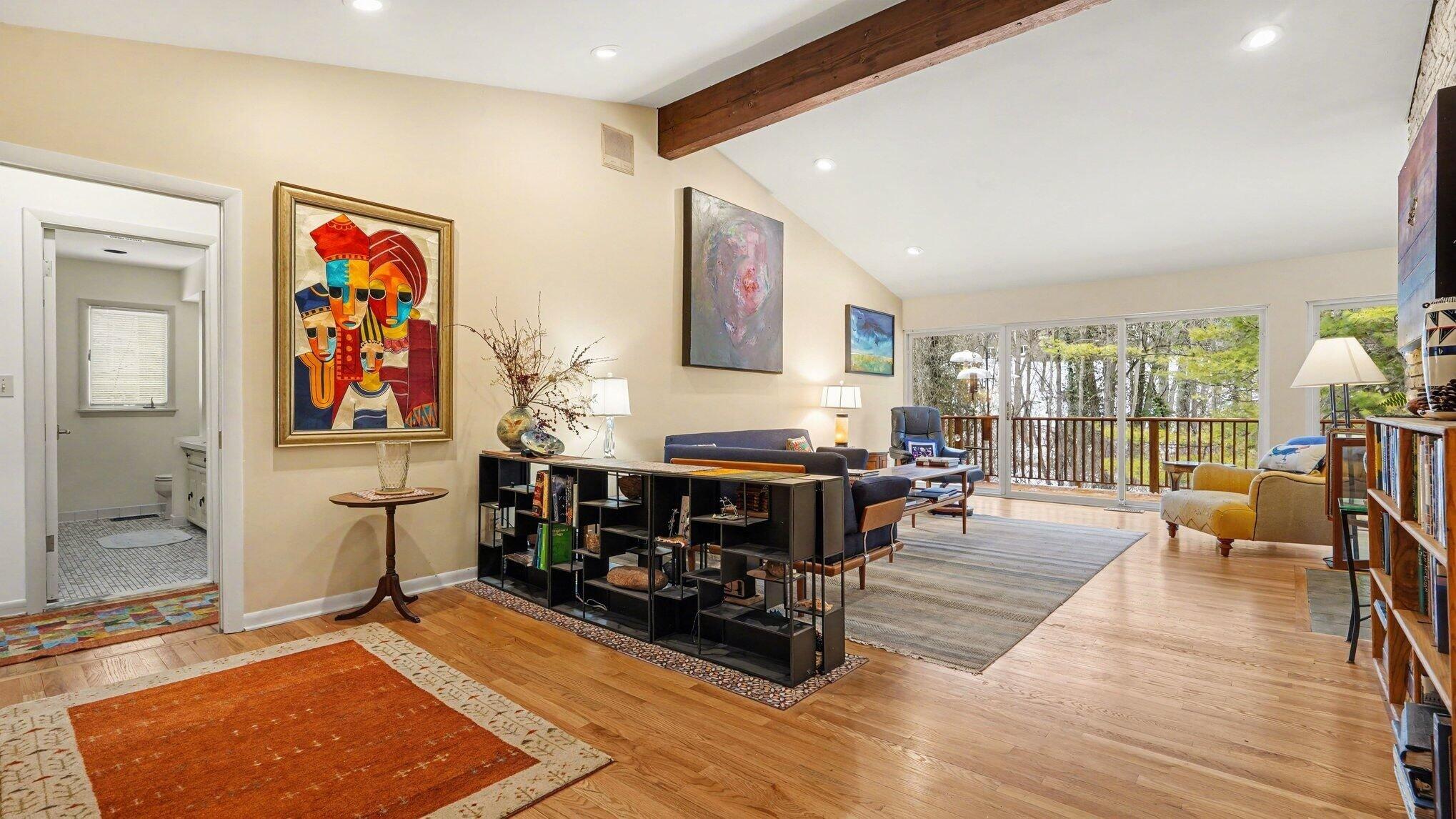 442 Huntington Place