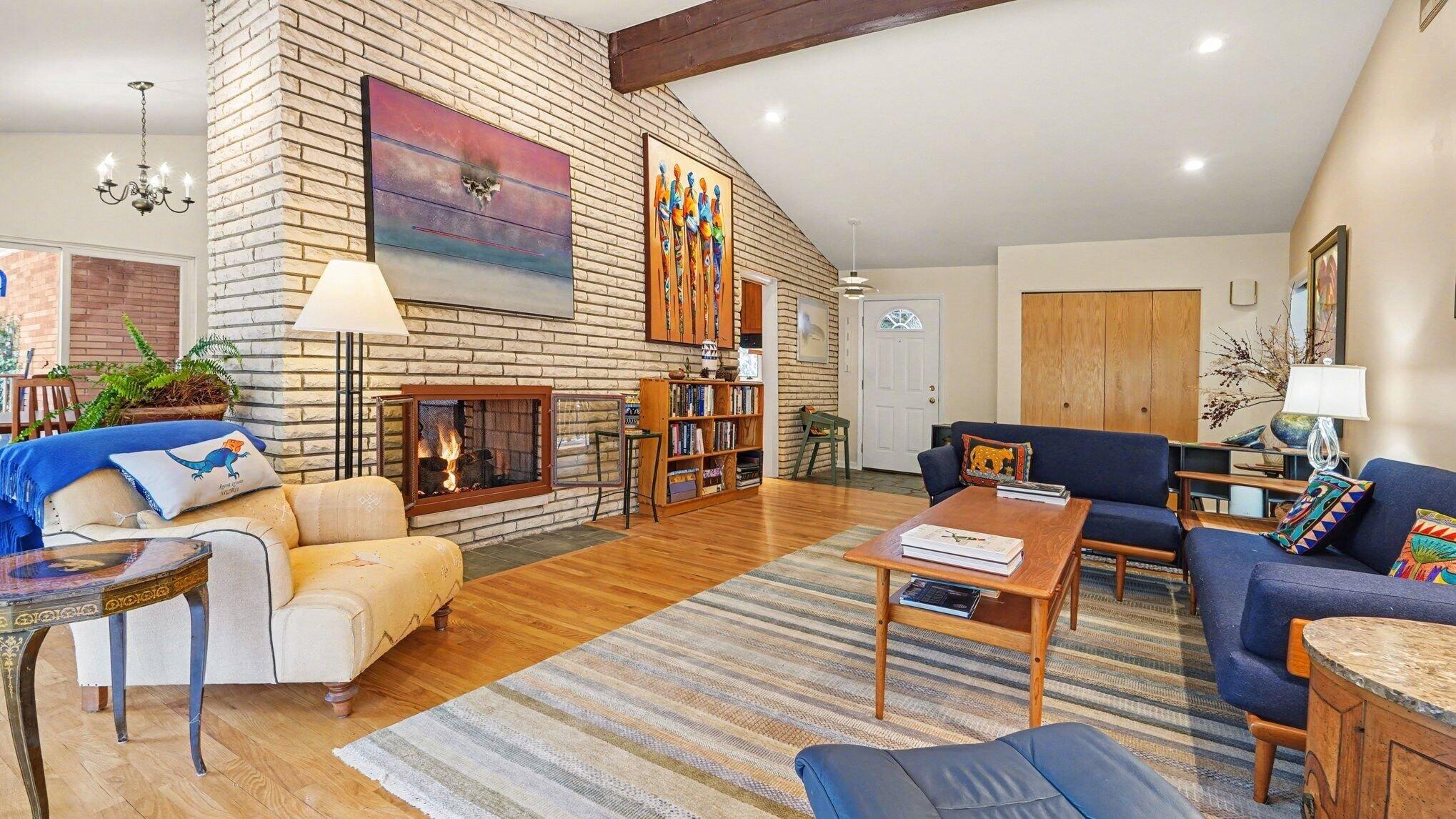 442 Huntington Place