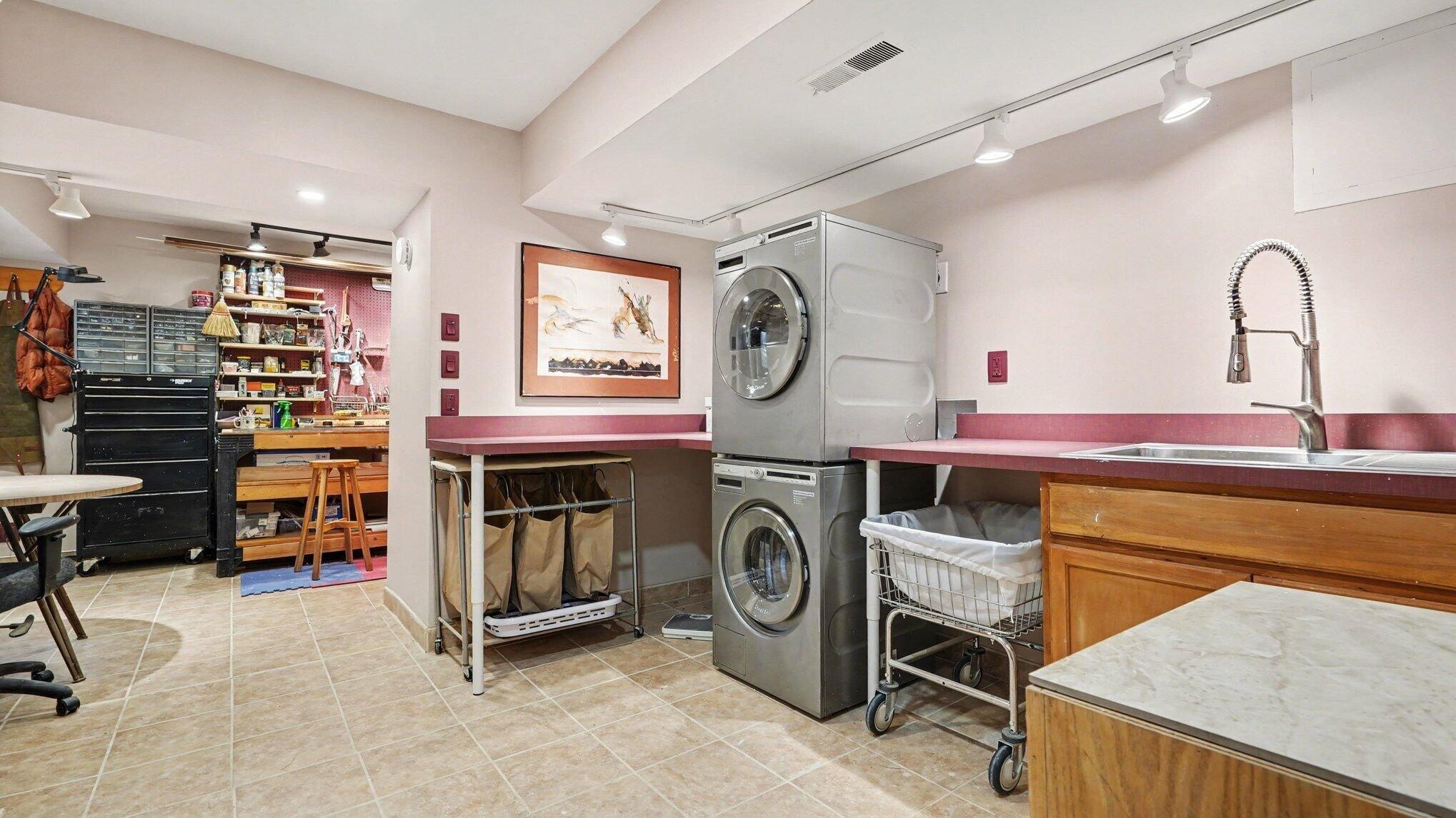 442 Huntington Place