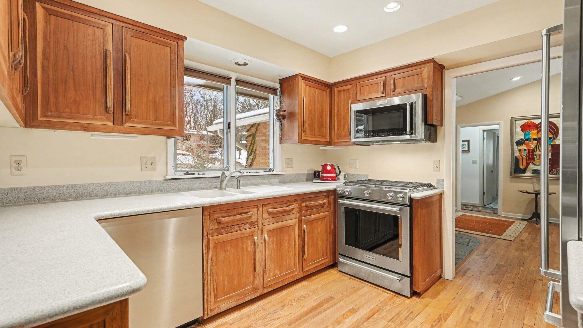 442 Huntington Place