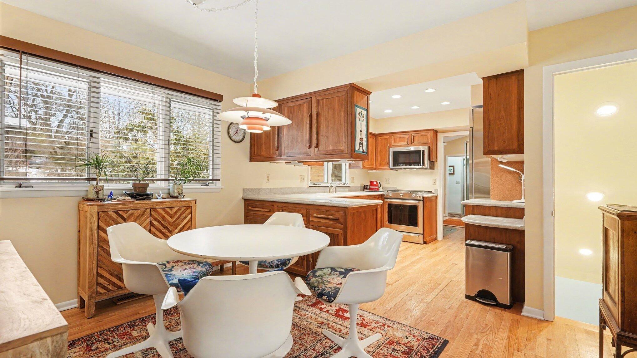 442 Huntington Place