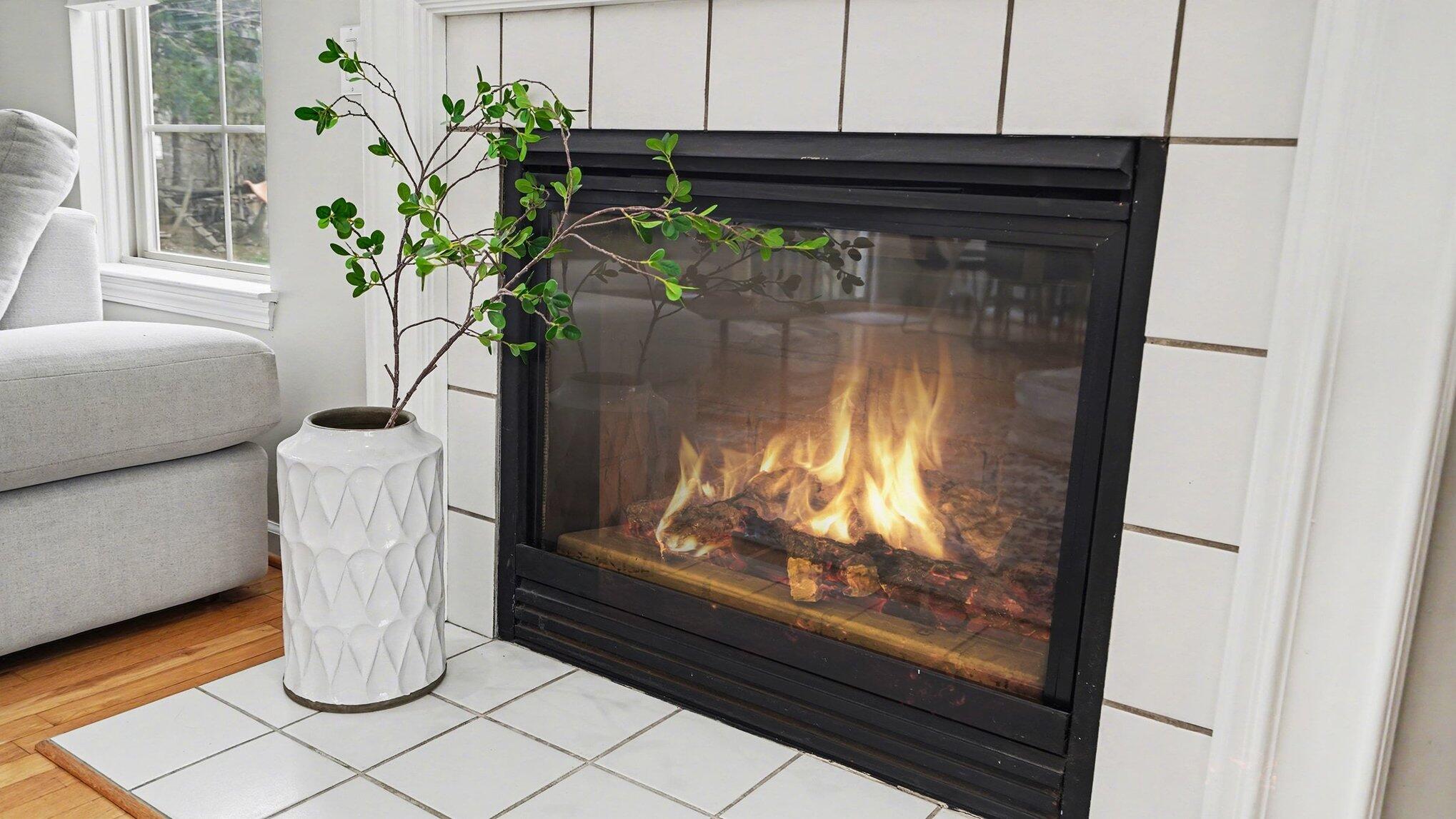 5692 Versailles Avenue