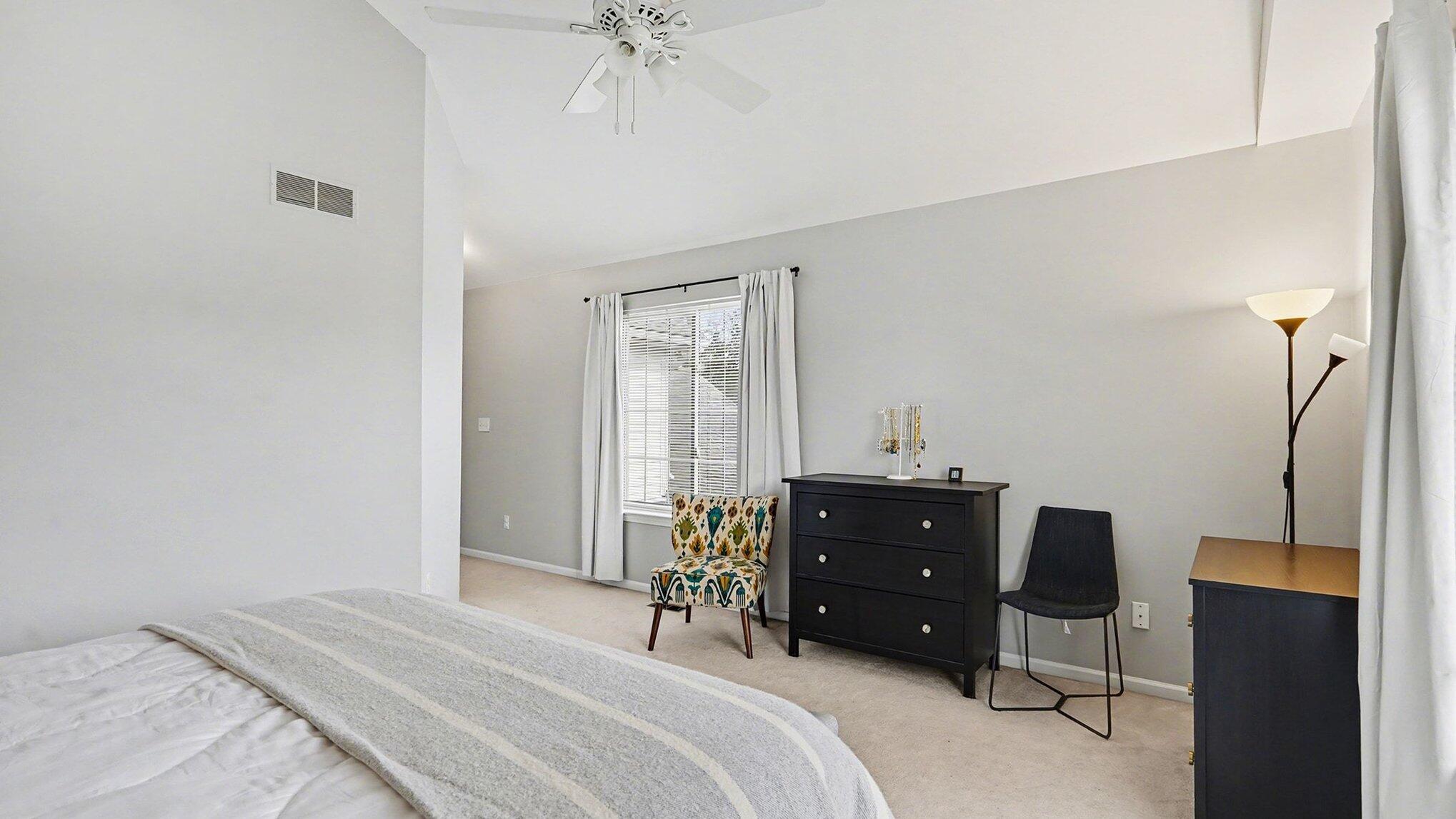 5692 Versailles Avenue