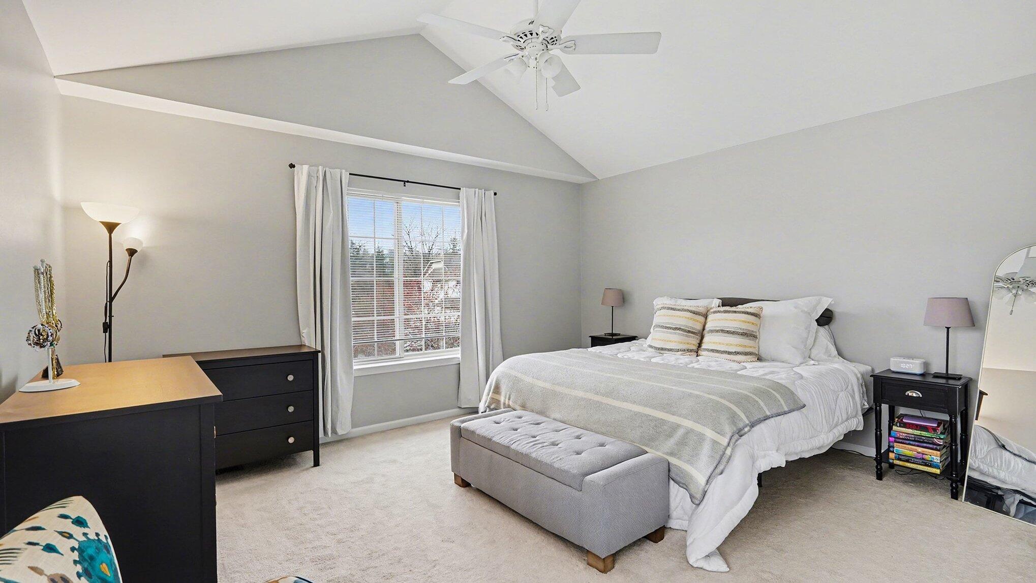 5692 Versailles Avenue