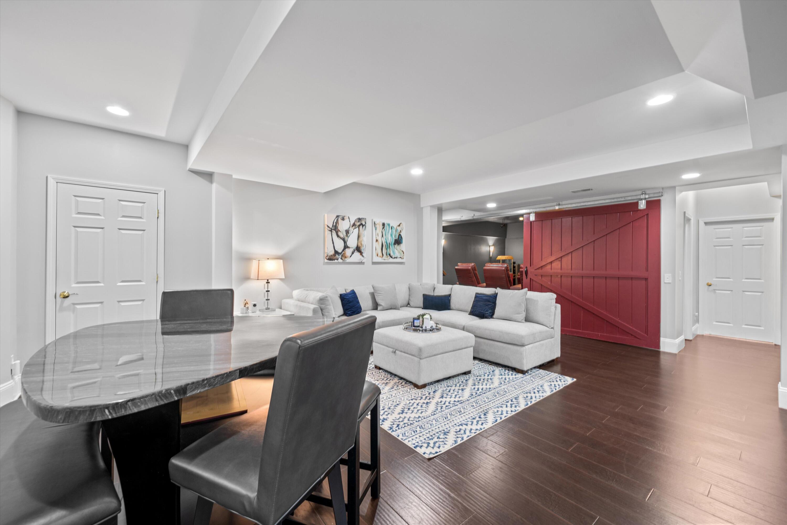 3443 Oak Park Drive