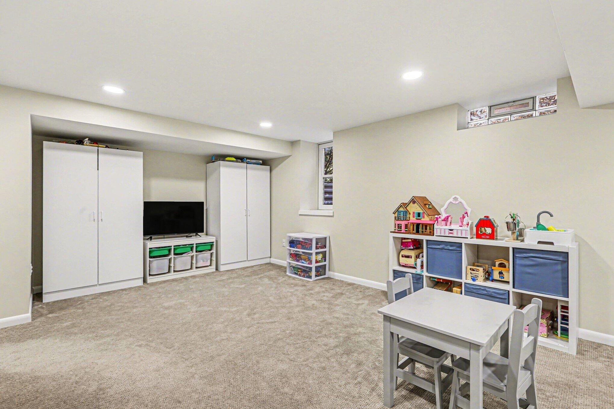 2375 Mershon Drive