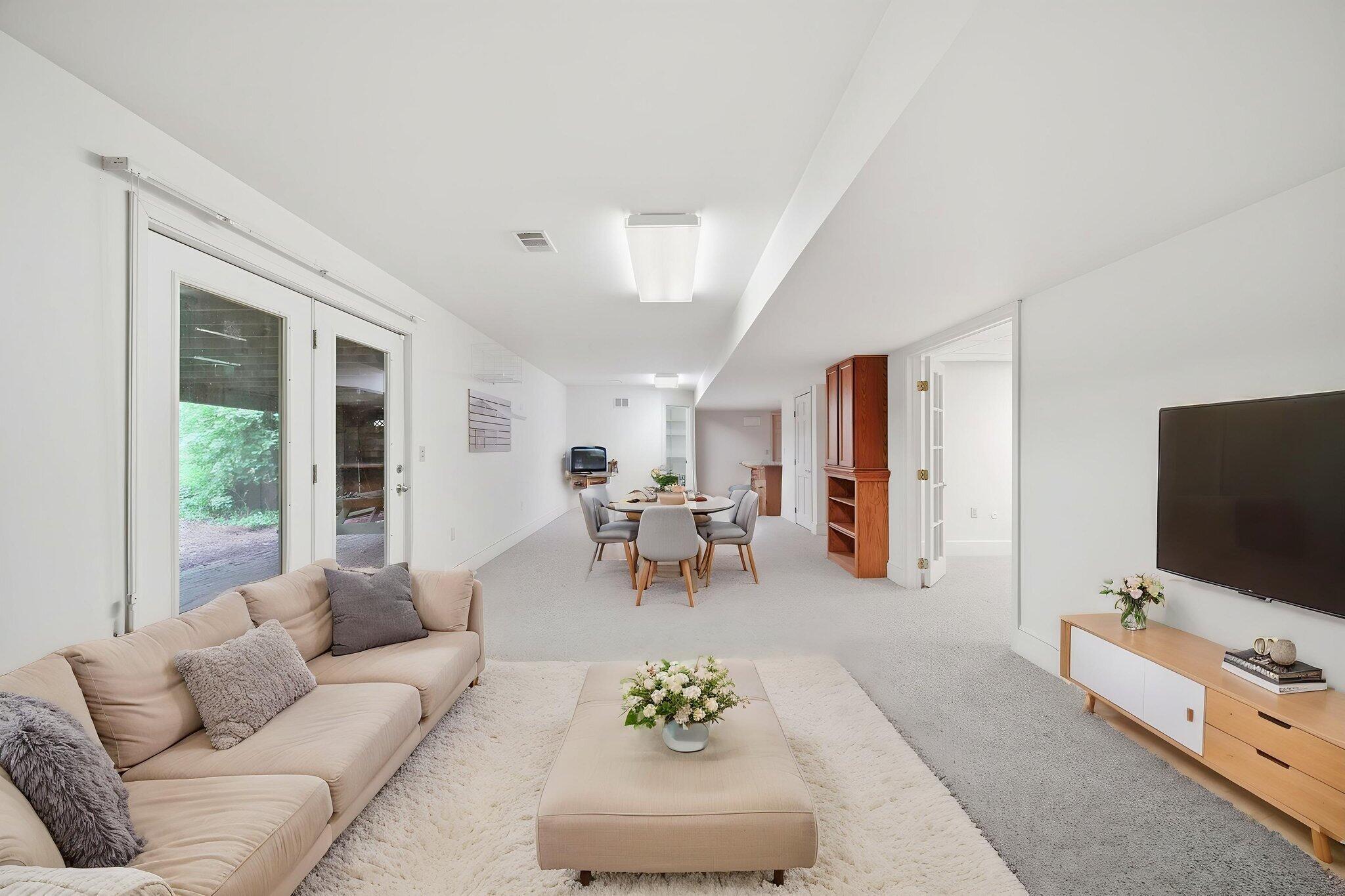8866 Crane Road