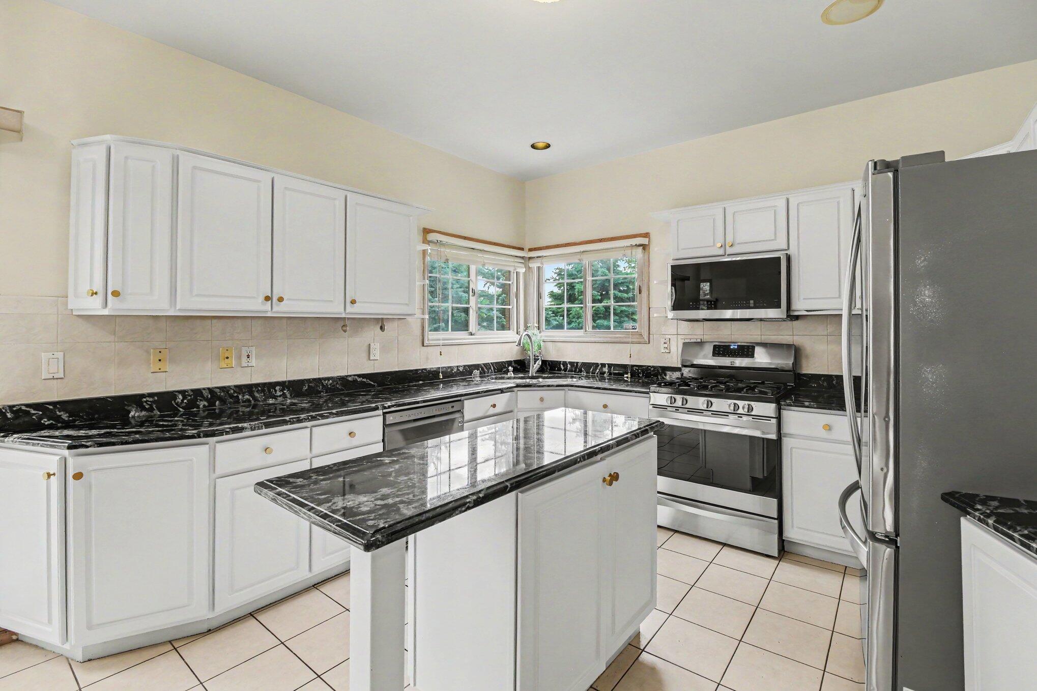 4077 Persimmon Drive