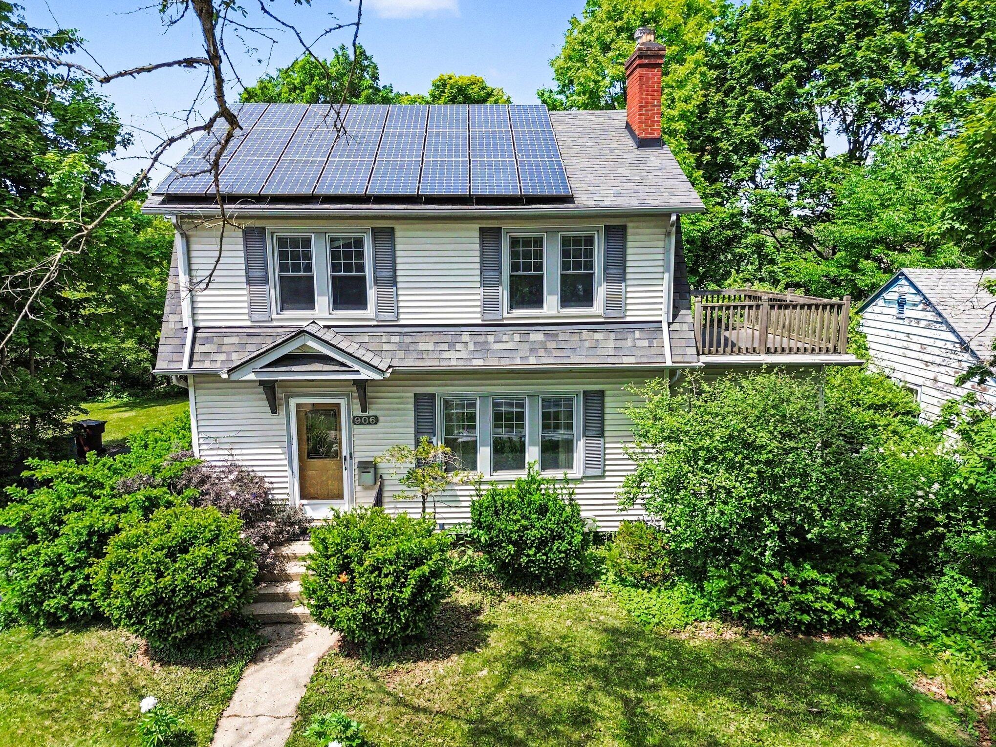 906 Pauline Boulevard