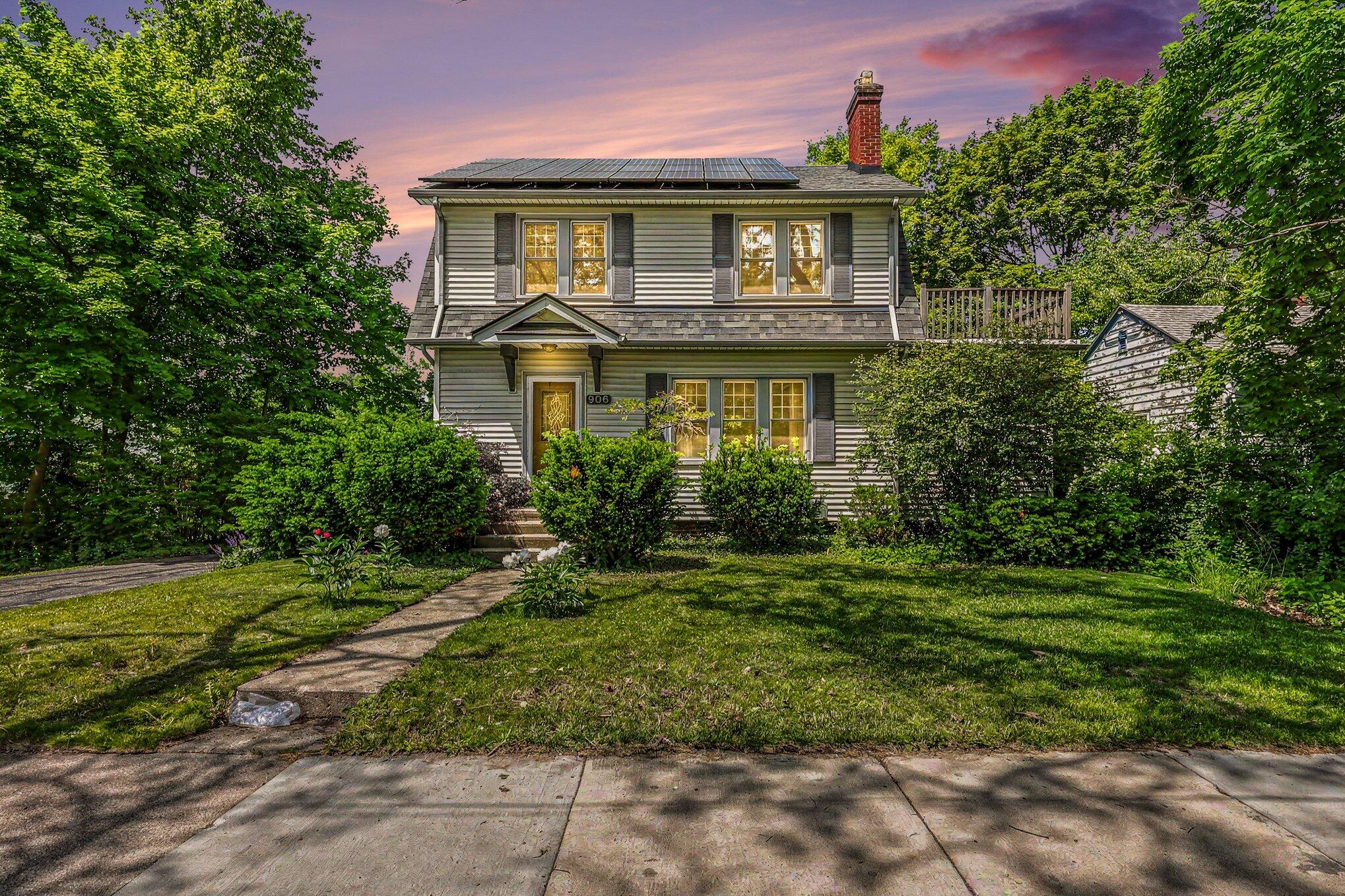 906 Pauline Boulevard