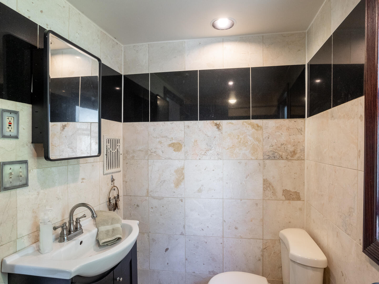 4461 Cordley Lake Road