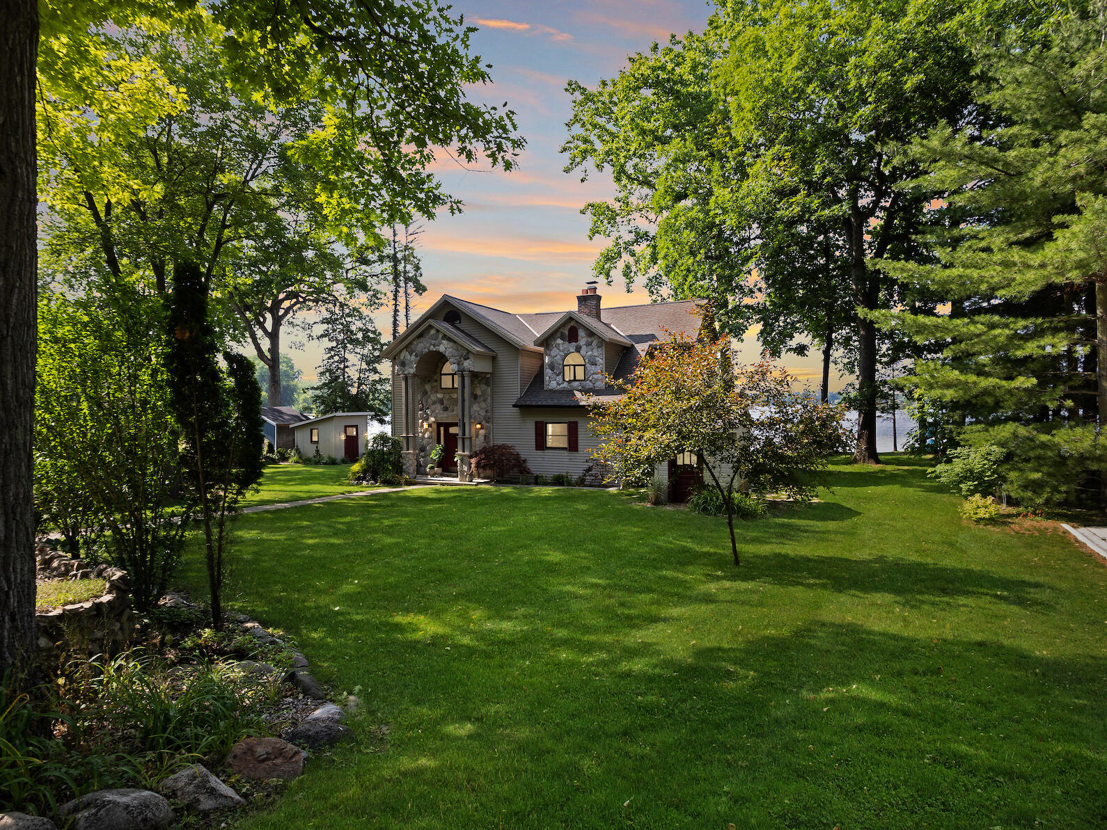 4461 Cordley Lake Road