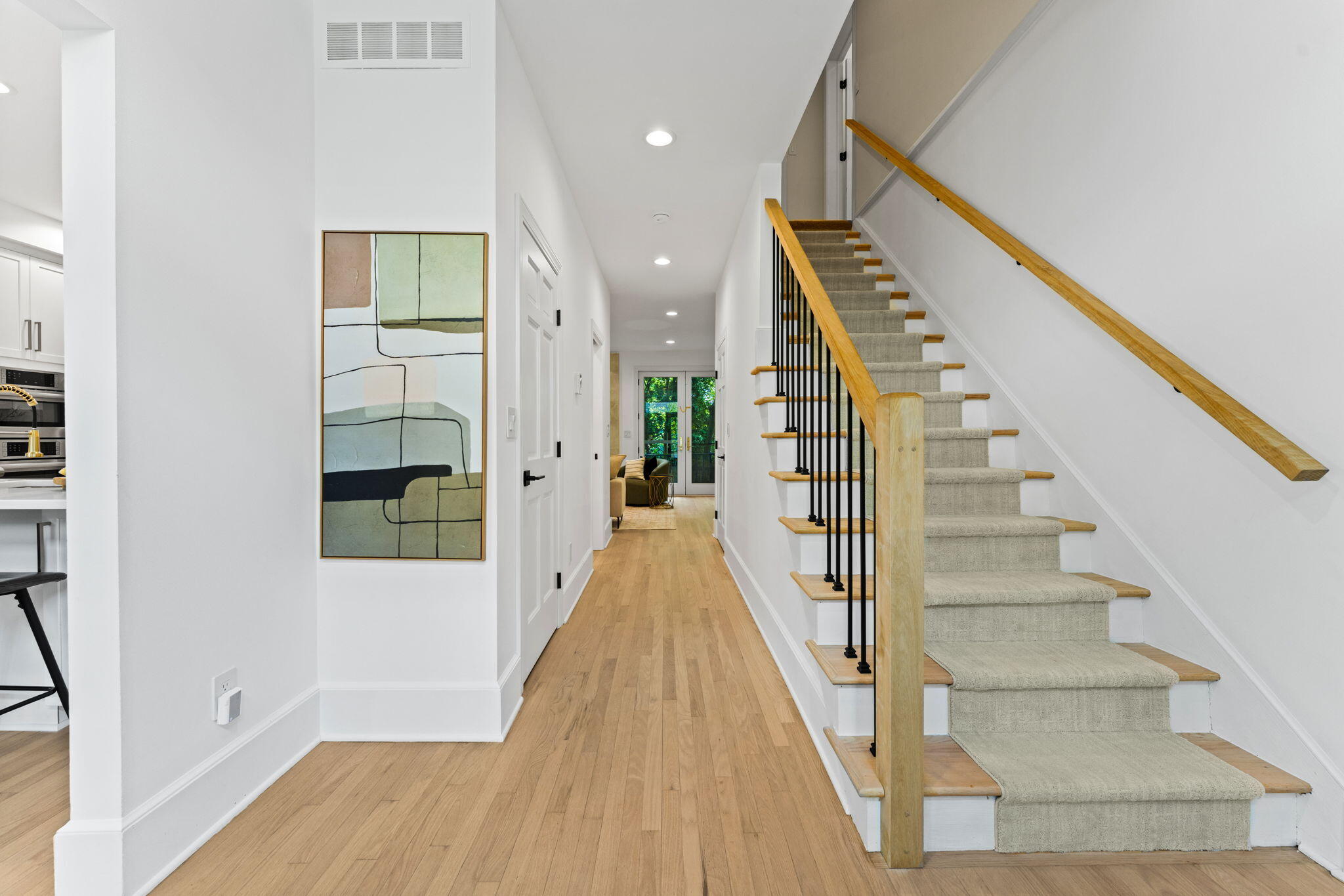 709 N 5th Avenue