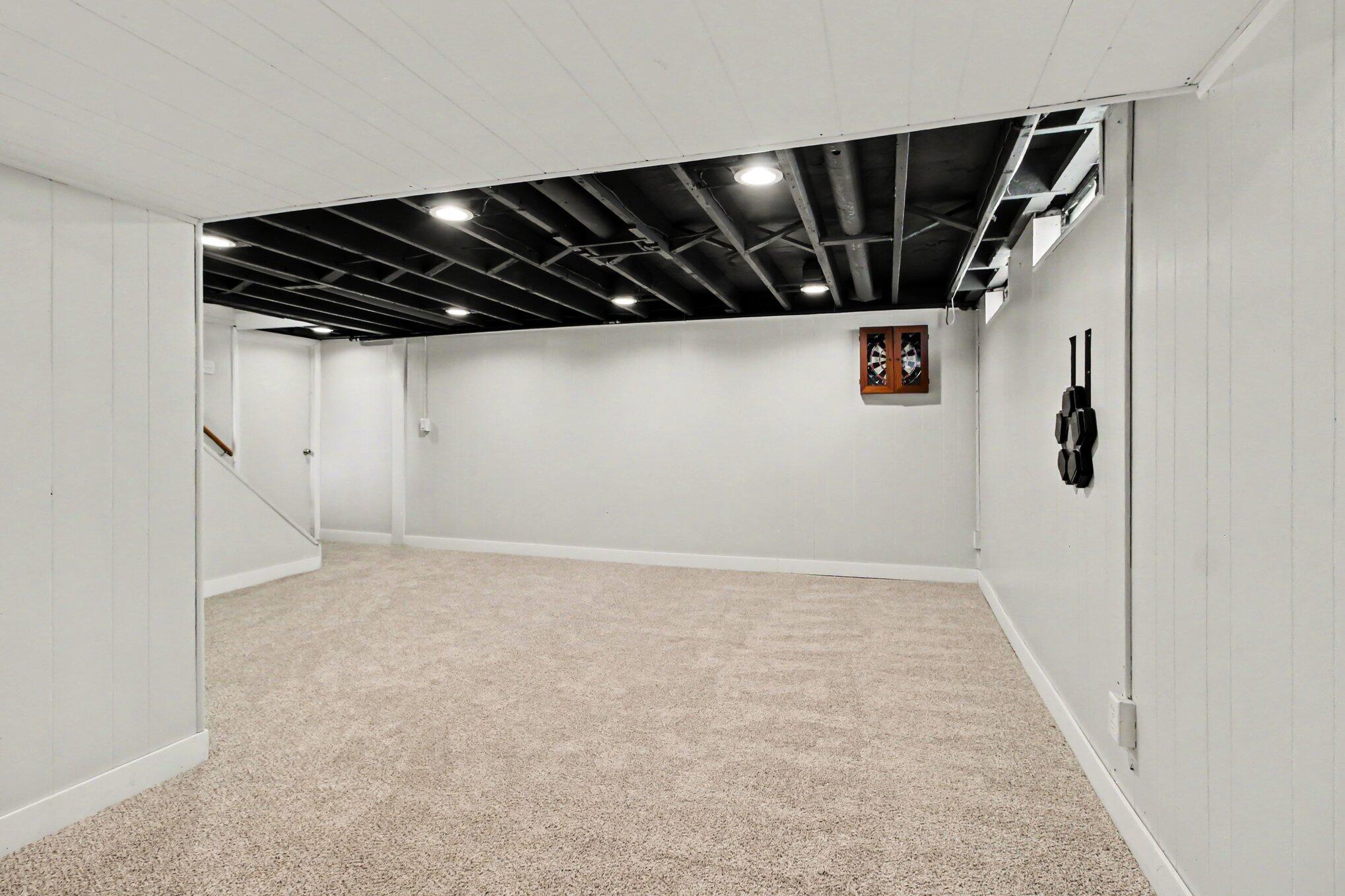 1221 Wines Drive