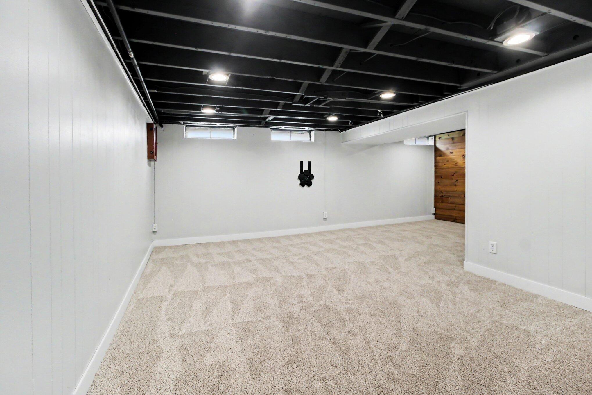 1221 Wines Drive