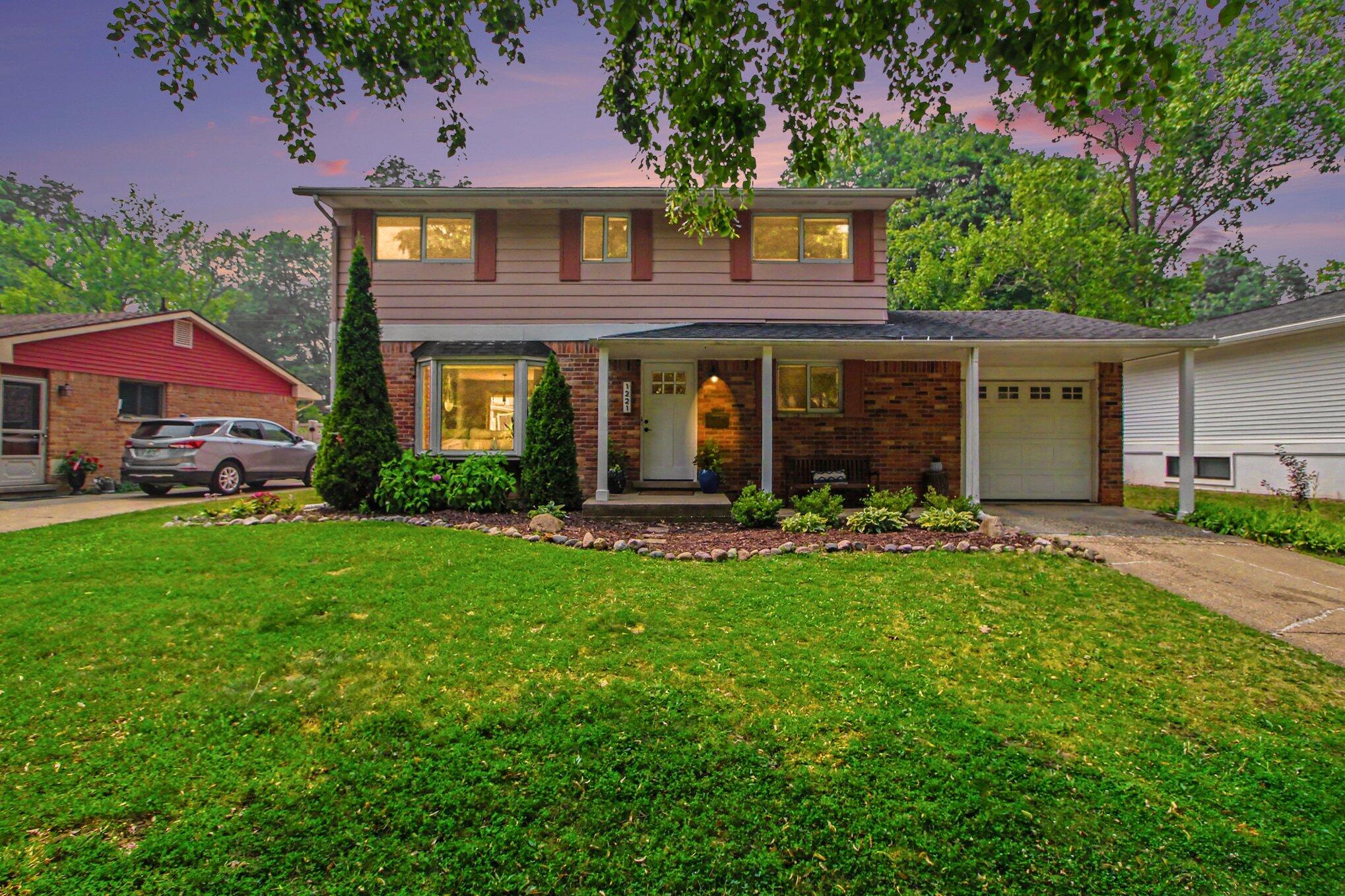 1221 Wines Drive