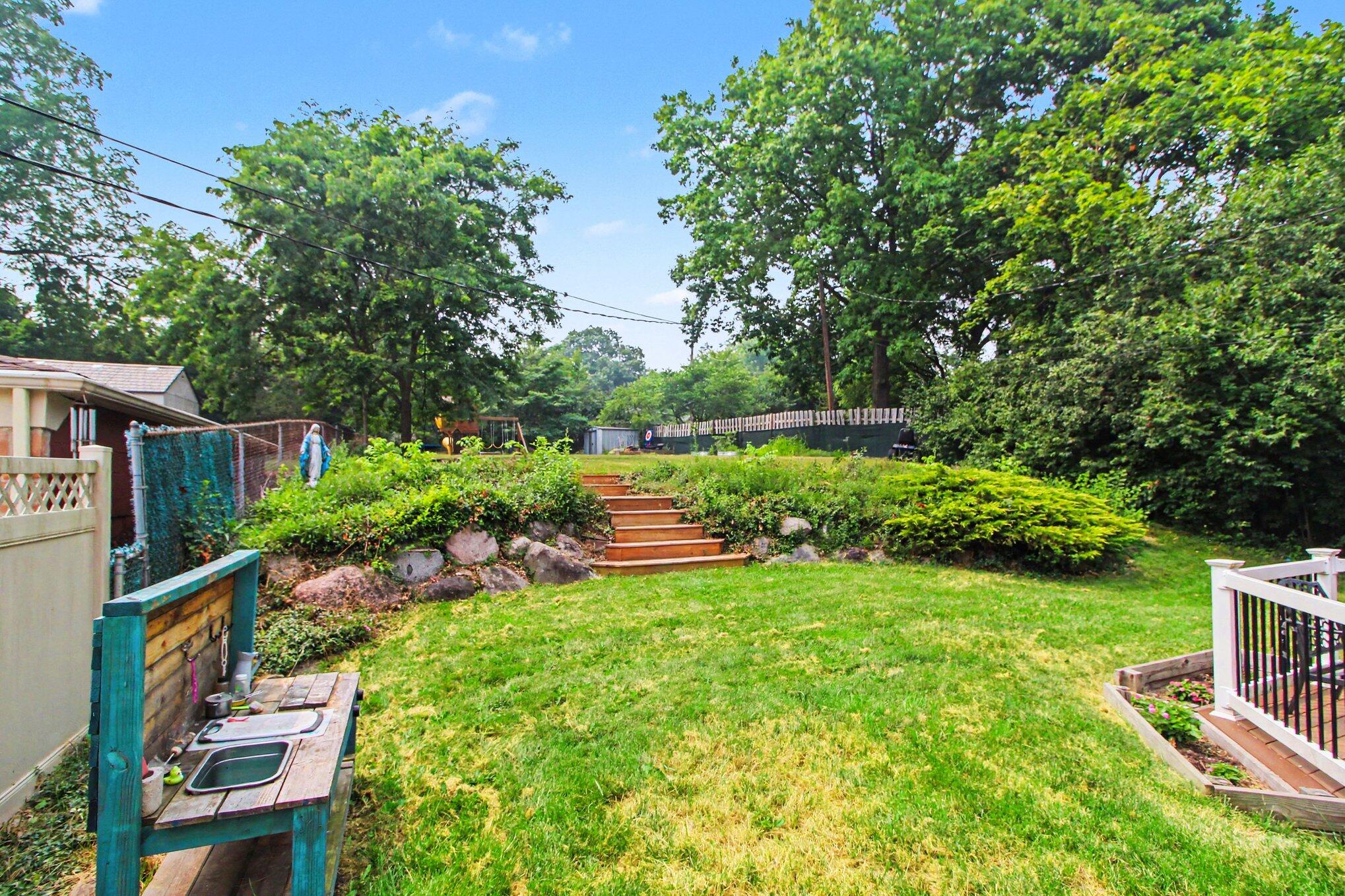 1221 Wines Drive