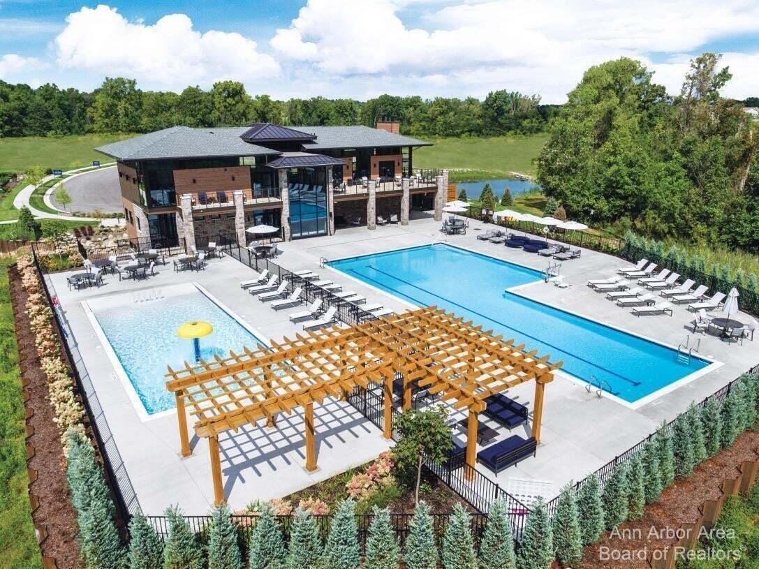 3239 Brackley Drive