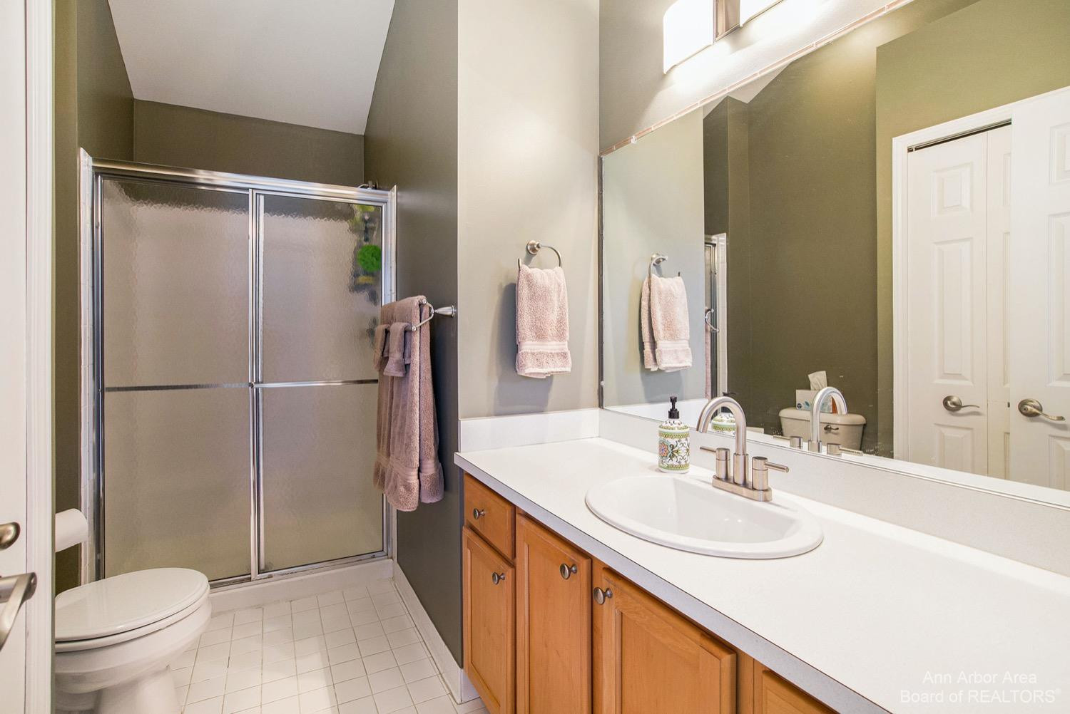 5816 Villa France Avenue