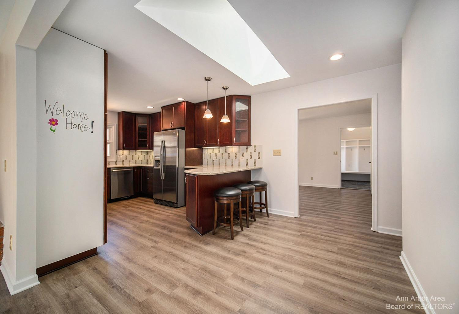 910 Arbordale Street