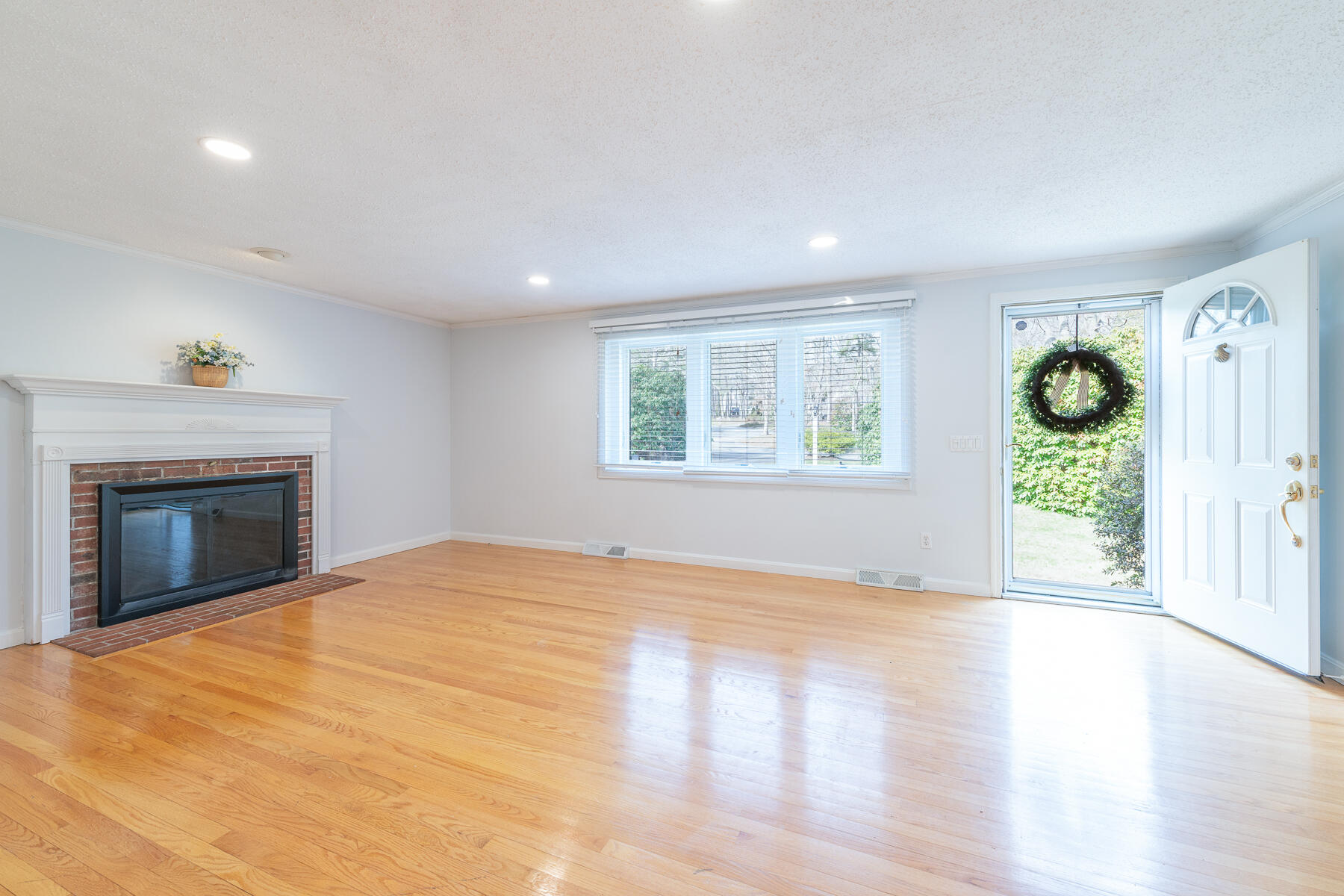 12 Quail Hollow Circle