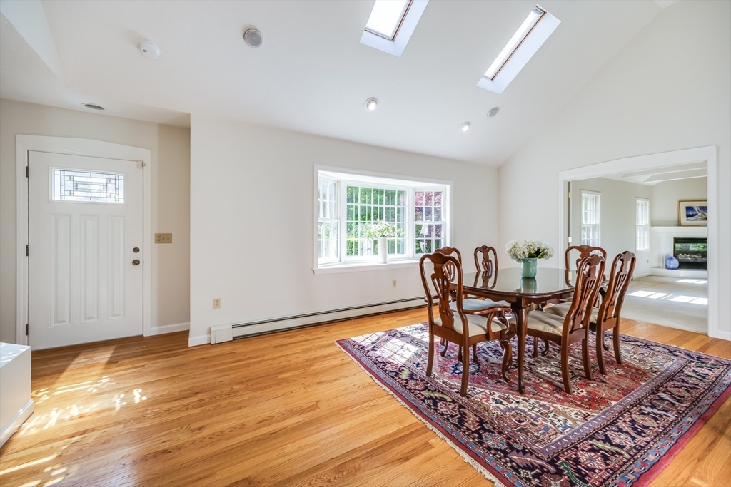18 Curve Hill Road