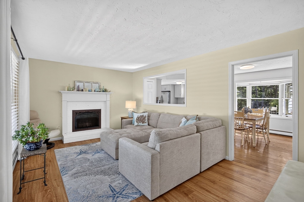 16 Holly Ridge Drive