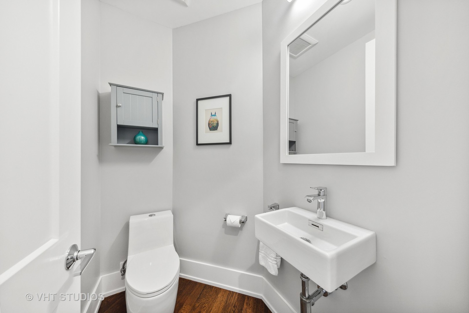 2918 N Lakewood Avenue Unit: 2