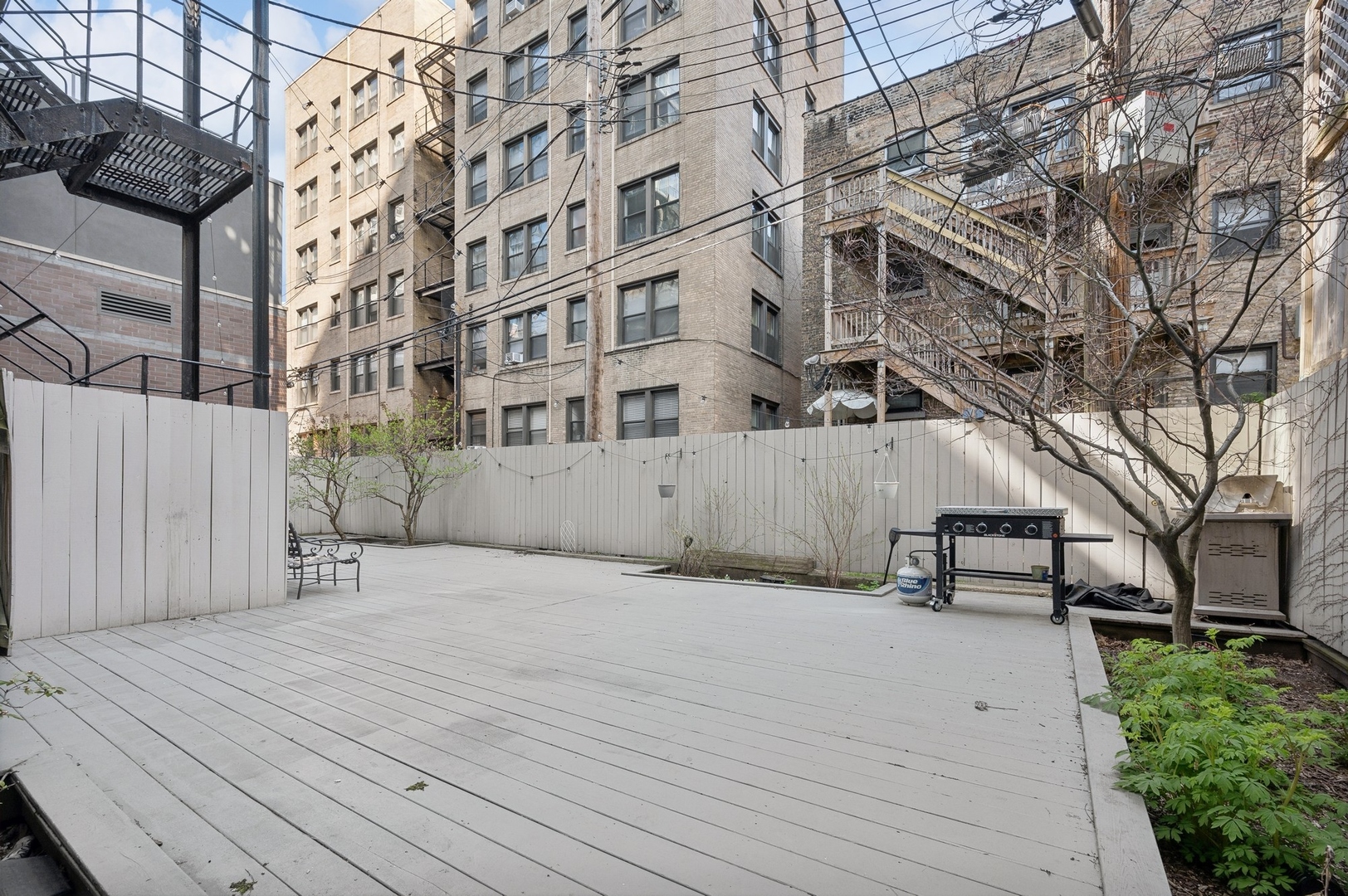 444 W BELMONT Avenue Unit: 6A