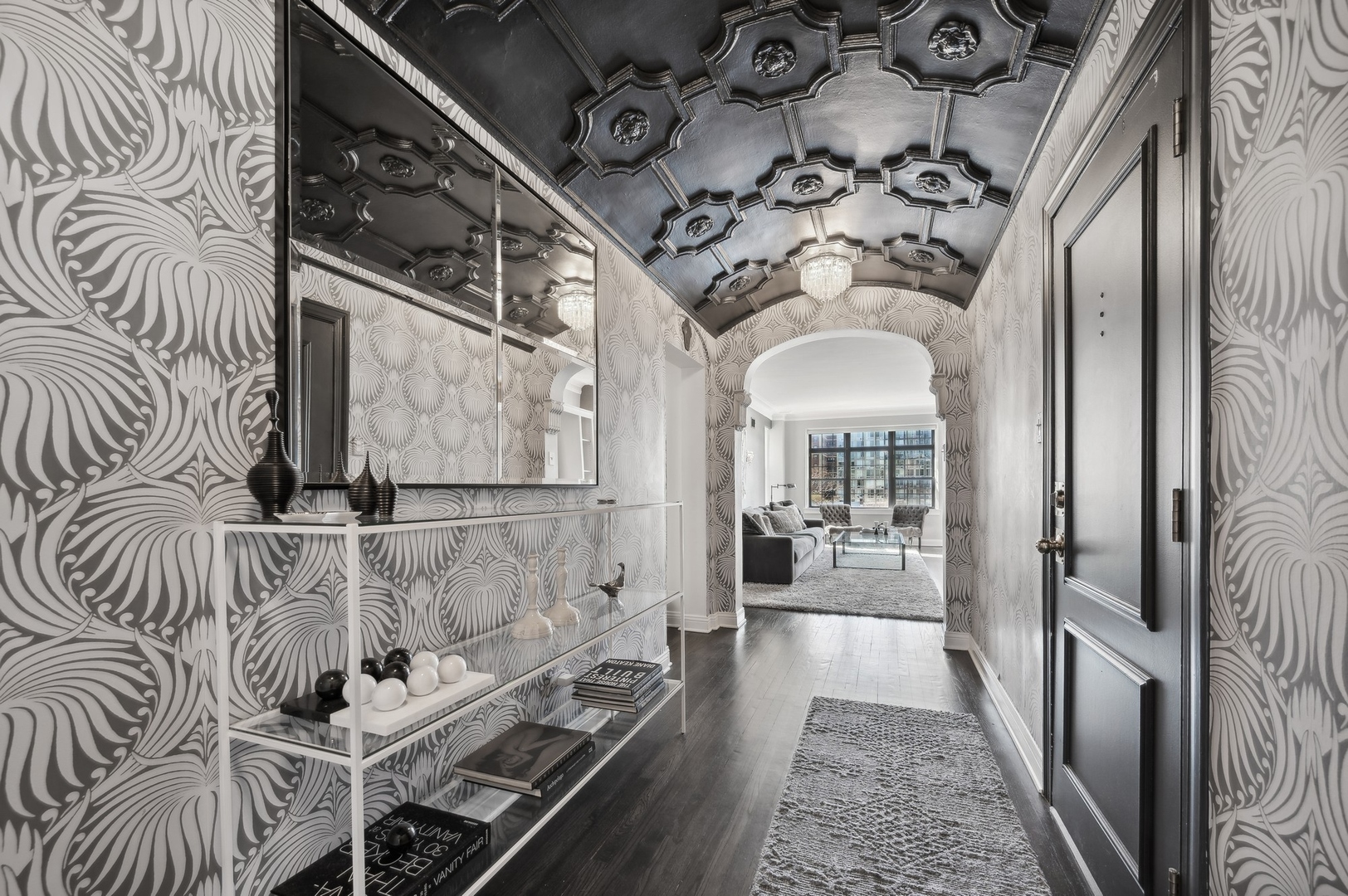 444 W BELMONT Avenue Unit: 6A