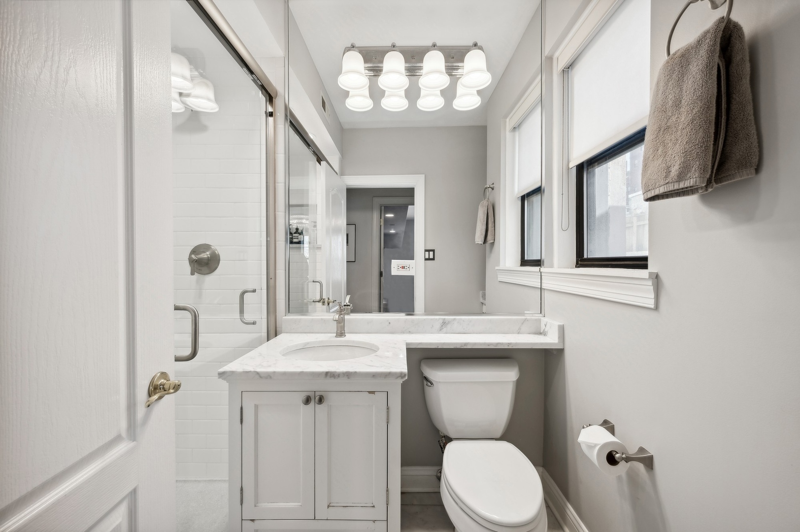 444 W BELMONT Avenue Unit: 6A